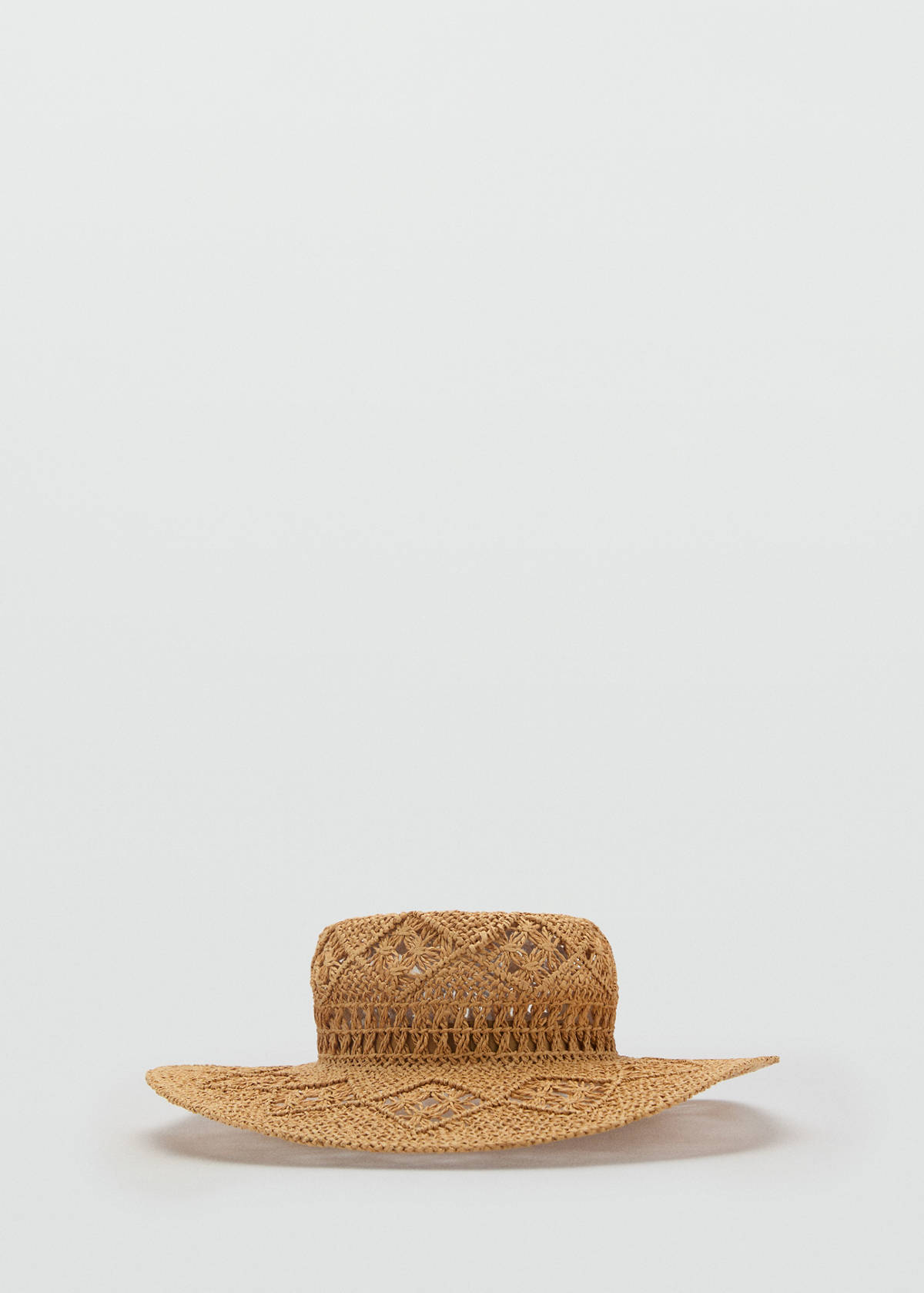 Natural fibre hat with openwork details — Ecru