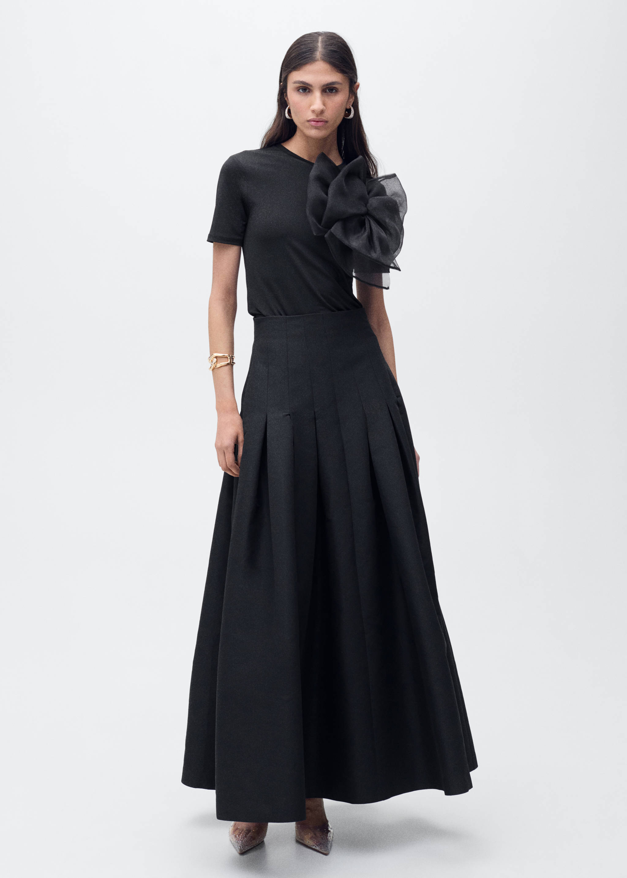 Flared skirt with pleated detail - General plane