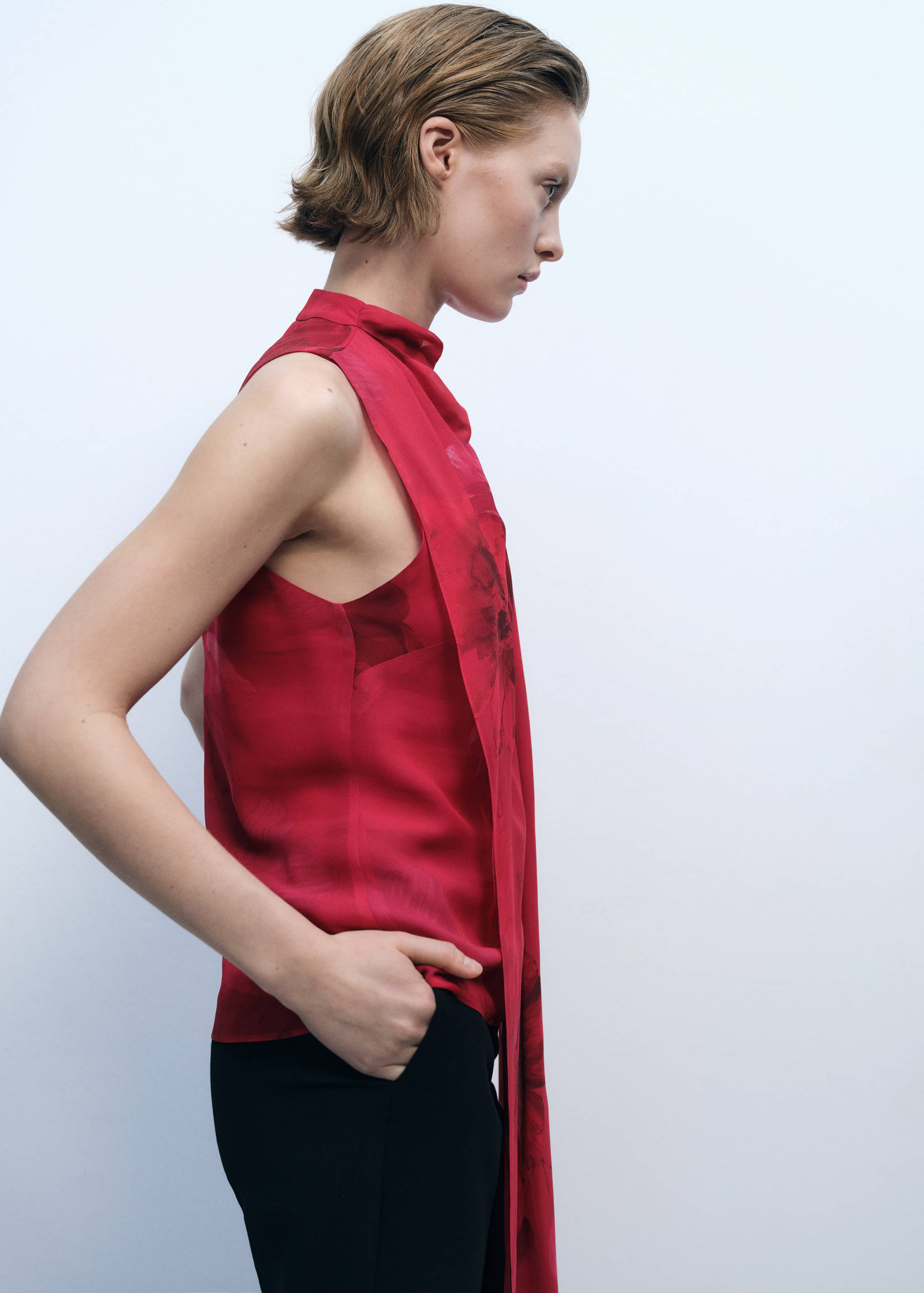 Floral blouse with scarf - Details of the article 2