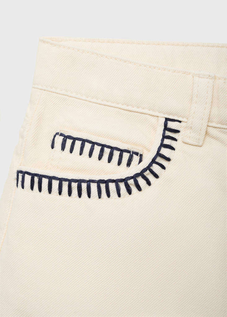 Shorts with embroidered detail — Ecru