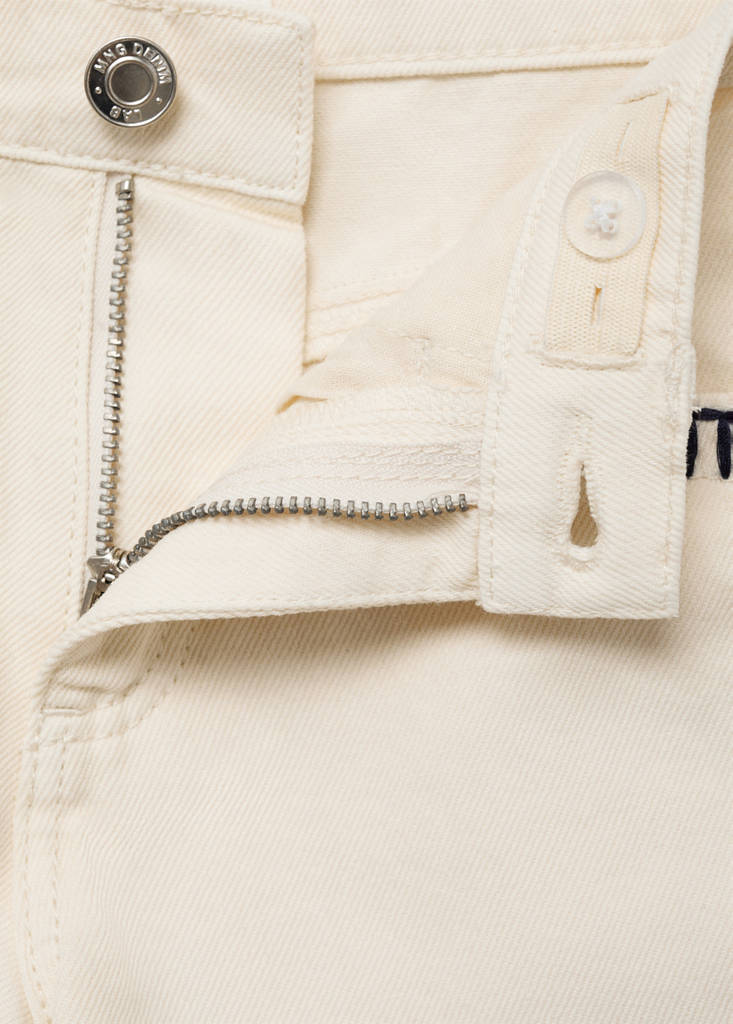 Shorts with embroidered detail — Ecru