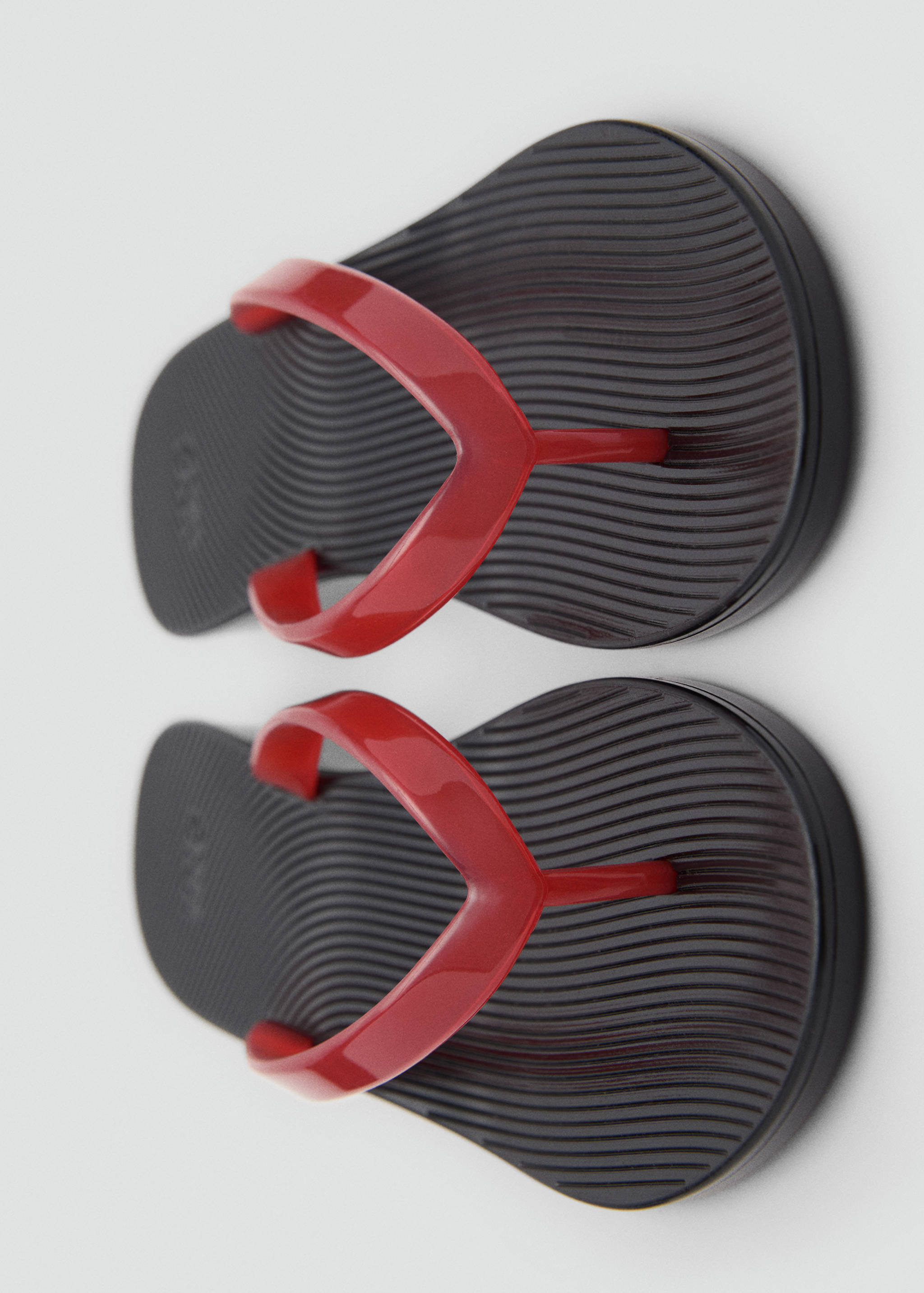 Sandálias abertas atrás com tiras - Pormenor do artigo 1