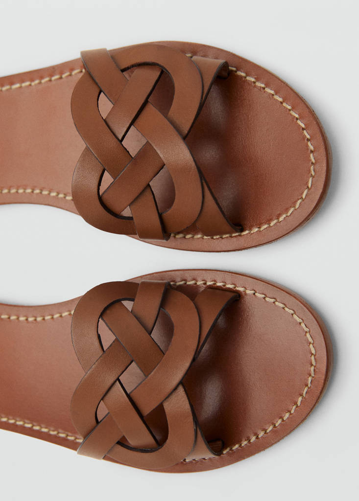 Leather sandals with intertwined strap — Leather