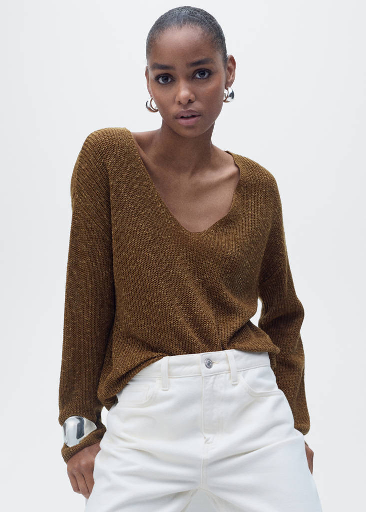 V-neck knit sweater — Tobacco Brown