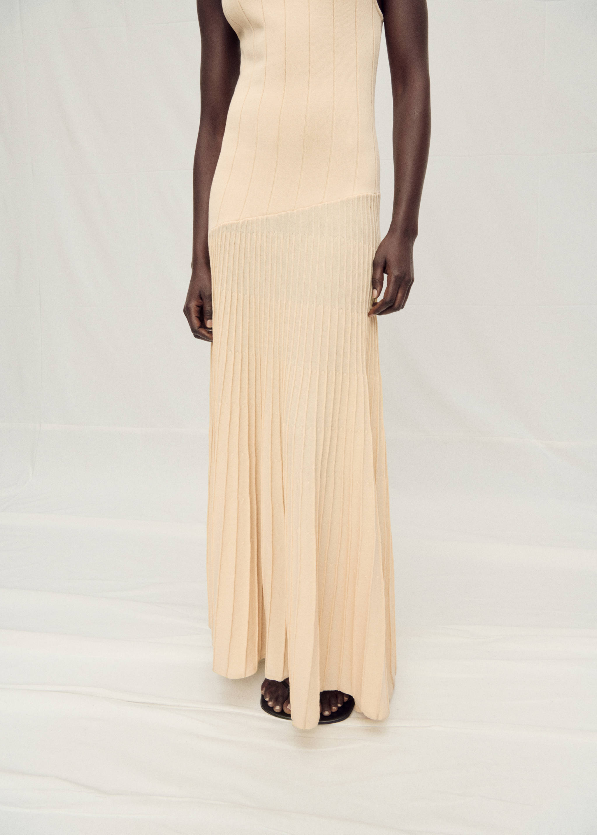 Pleated knitted dress - Details of the article 1