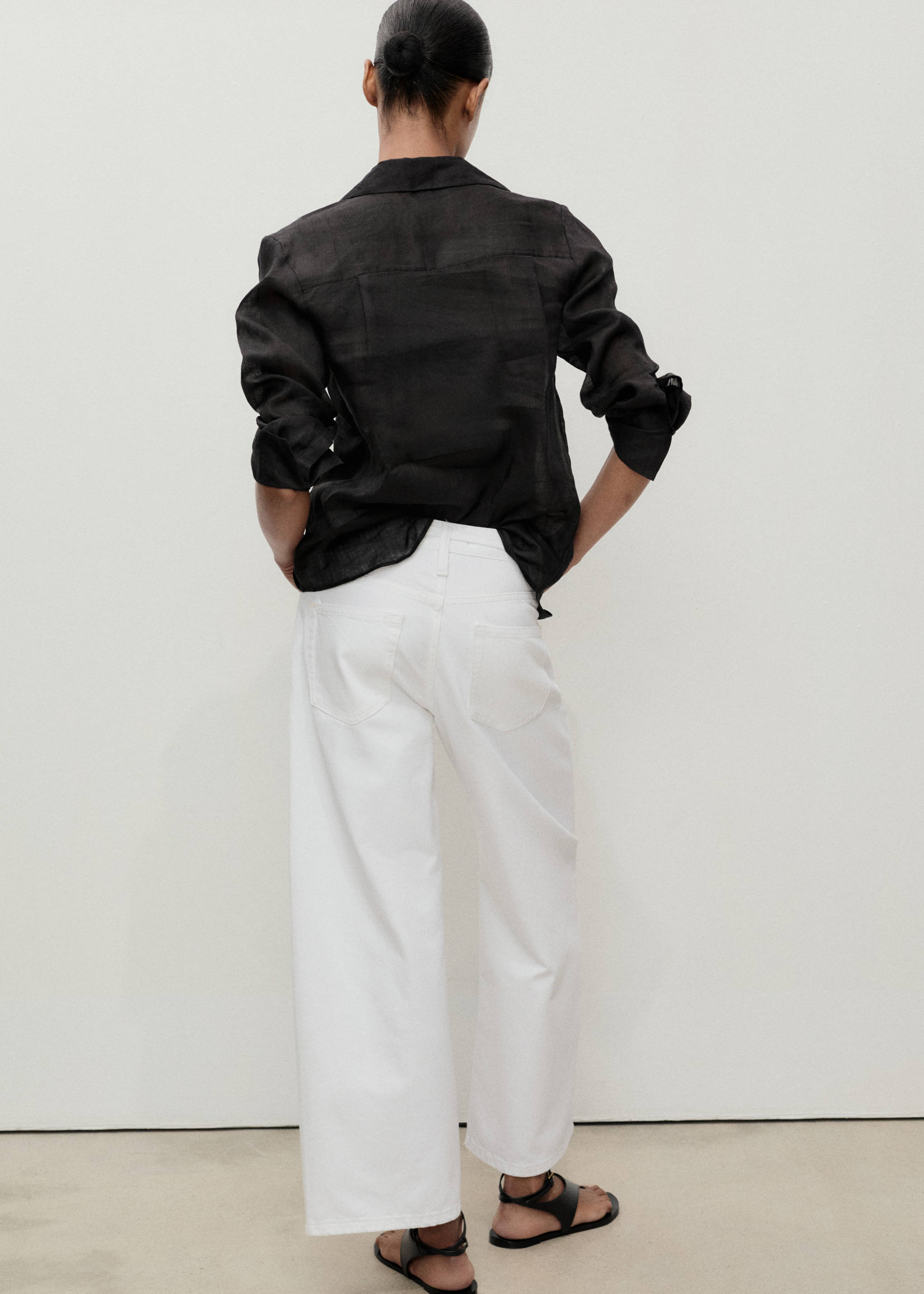 Balloon-Jeans mit Gürtel - Rückseite des Artikels