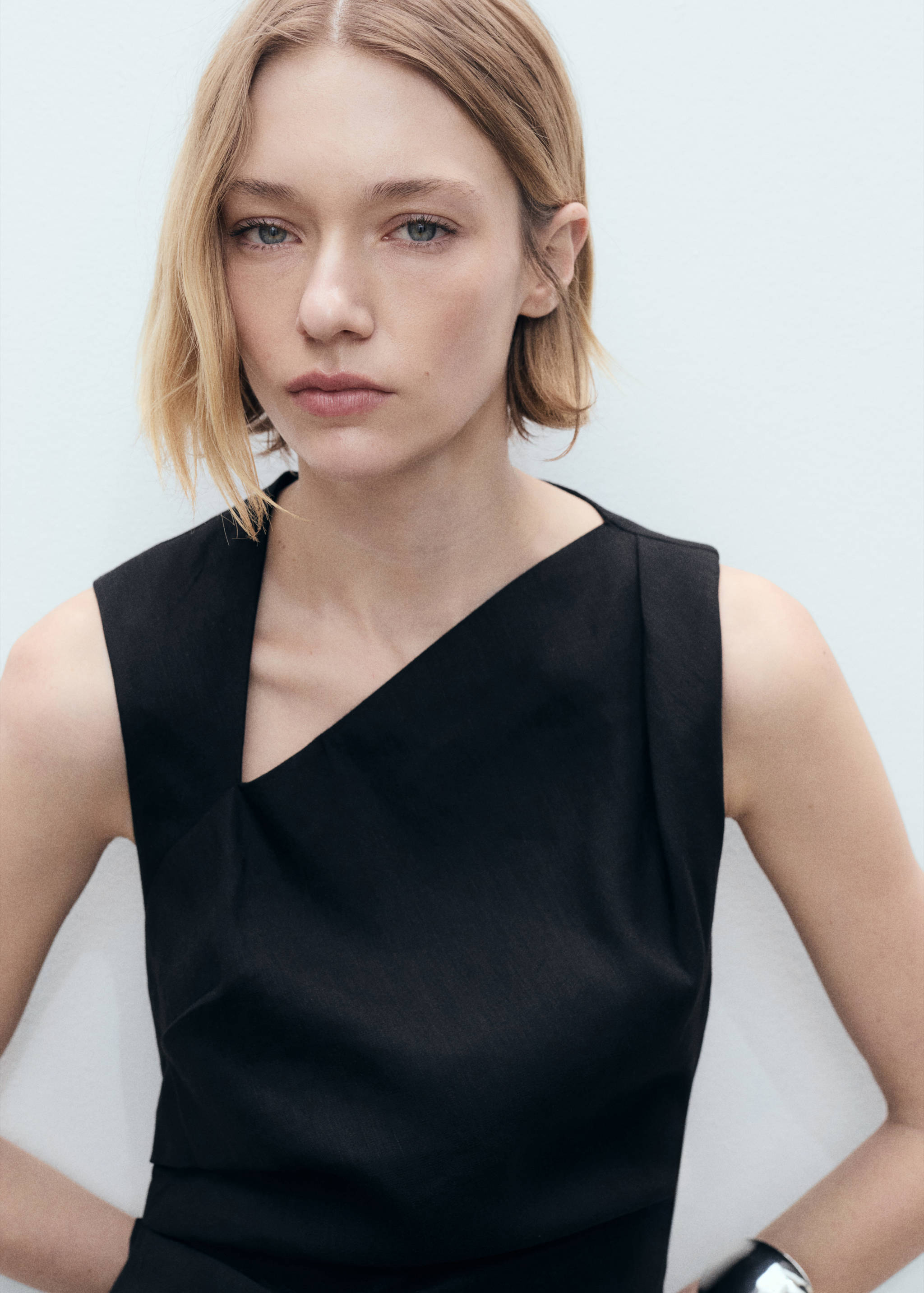 Robe lin asymétrique - Détail de l'article 1