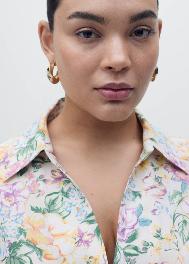 Floral linen shirt with knot detail — Ecru