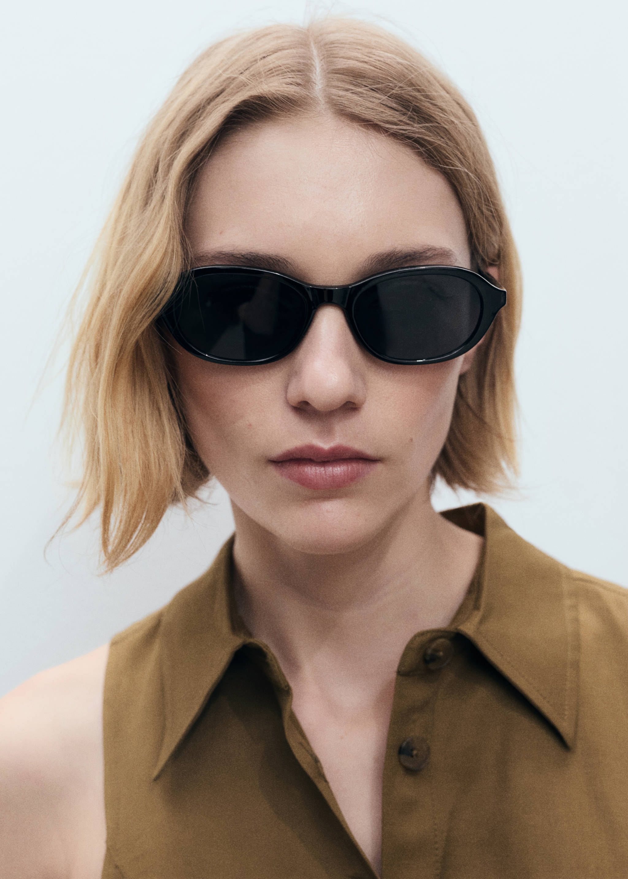 Vestido camiseiro de linho com cinto - Pormenor do artigo 1