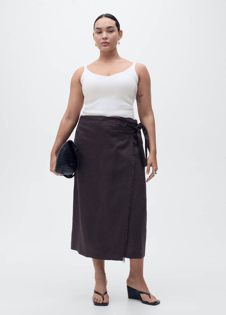 V-neck knit top — Ecru