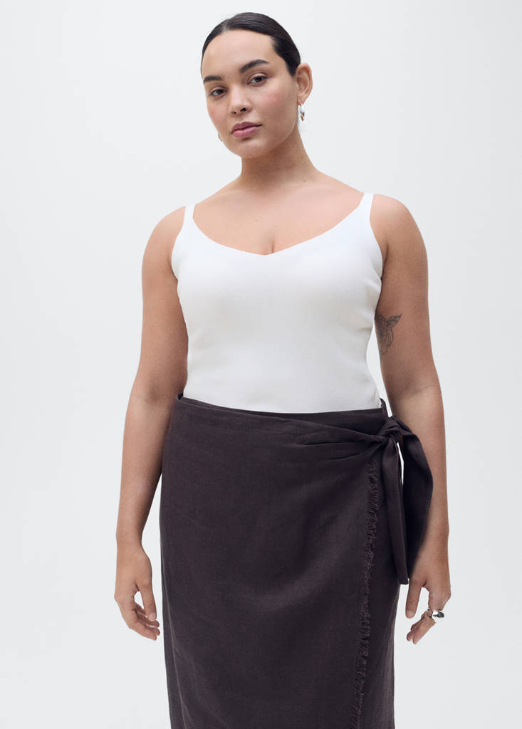 V-neck knit top — Ecru