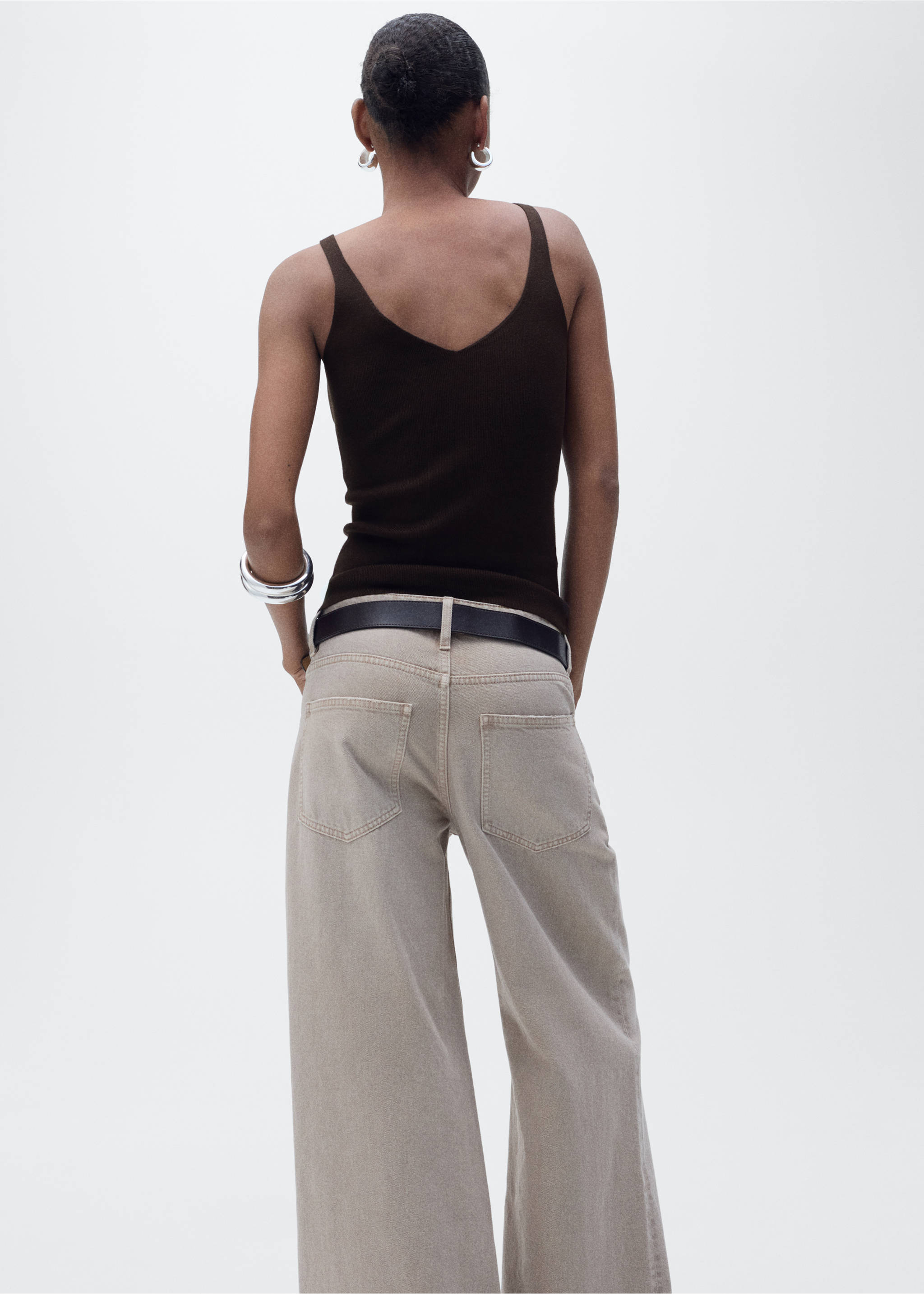 V-neck knit top - Reverse of the article, Chocolate. Ref: 87037184-00.