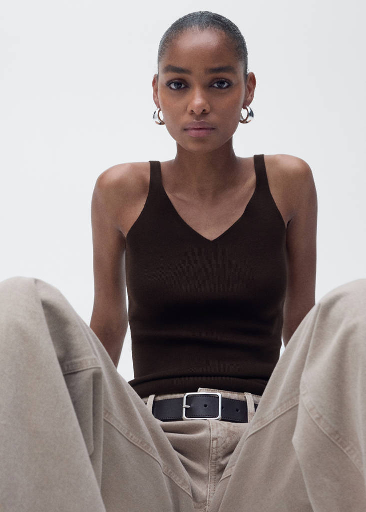 V-neck knit top — Chocolate