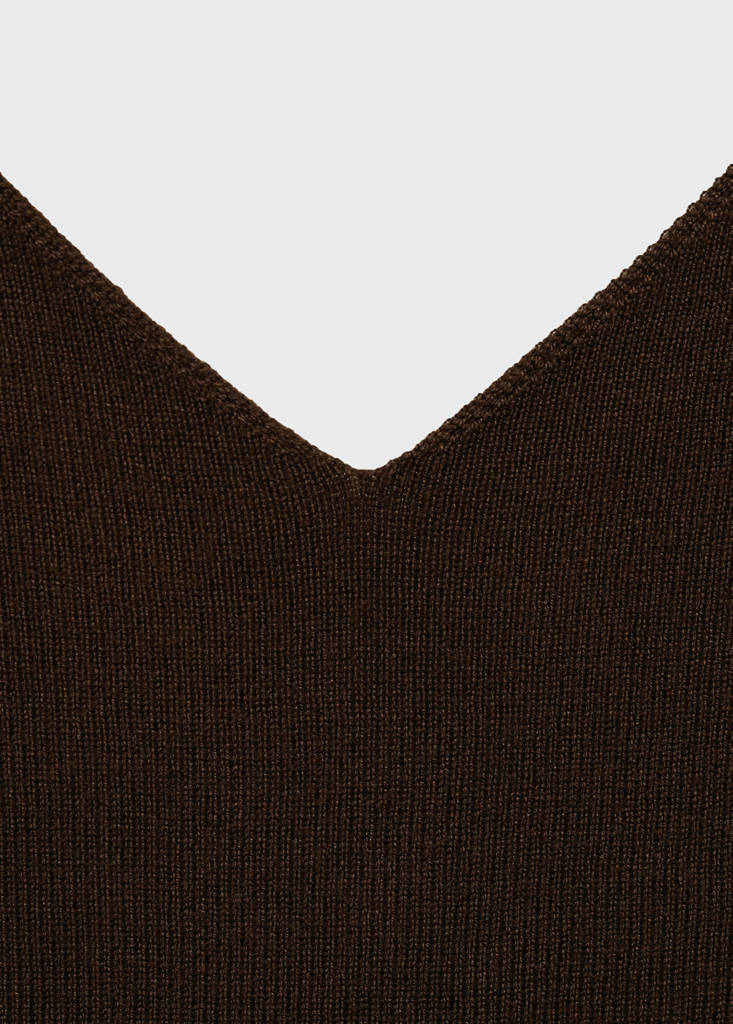 V-neck knit top — Chocolate