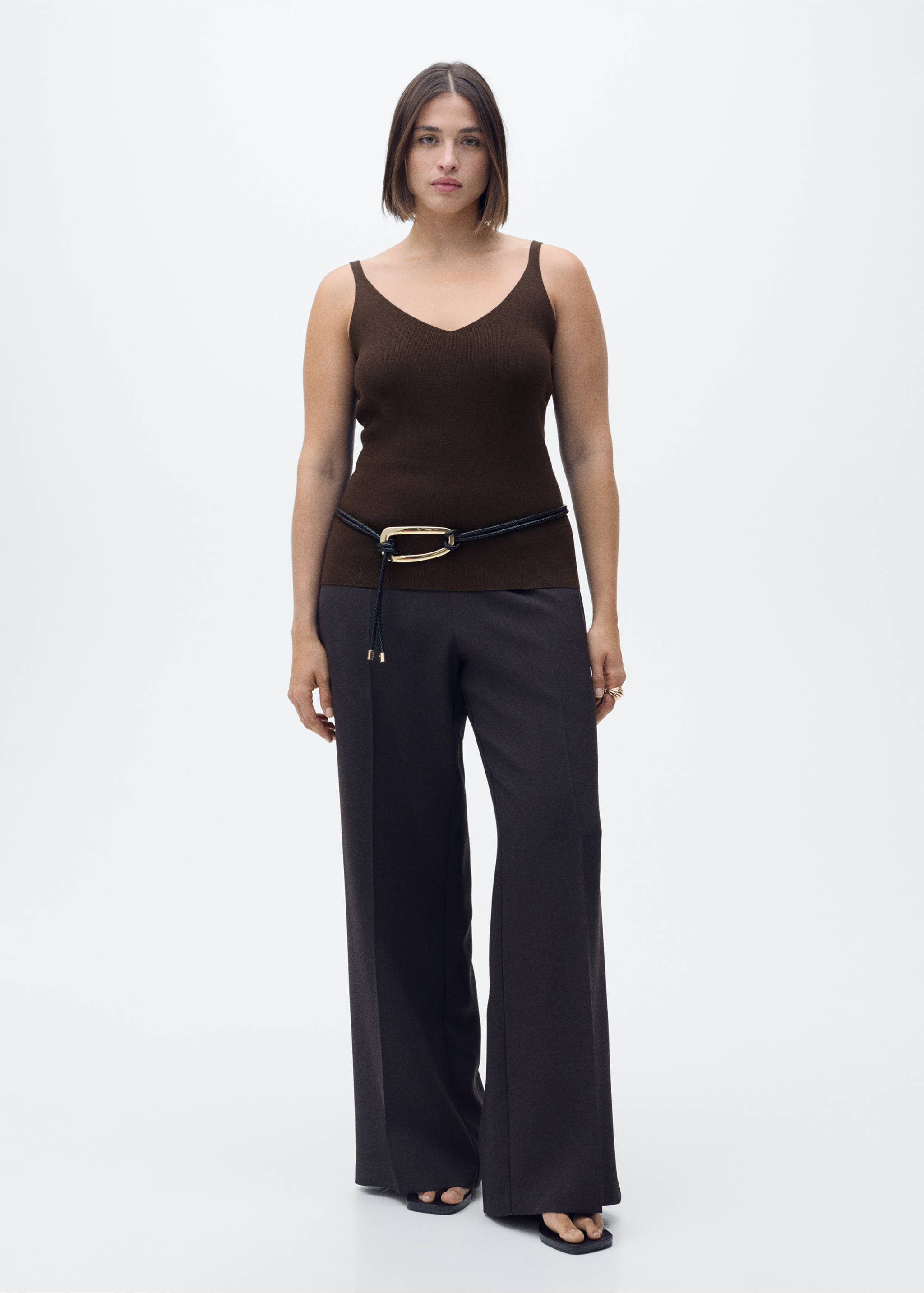 V-neck knit top - Details of the article 3, Chocolate. Ref: 87037184-00.