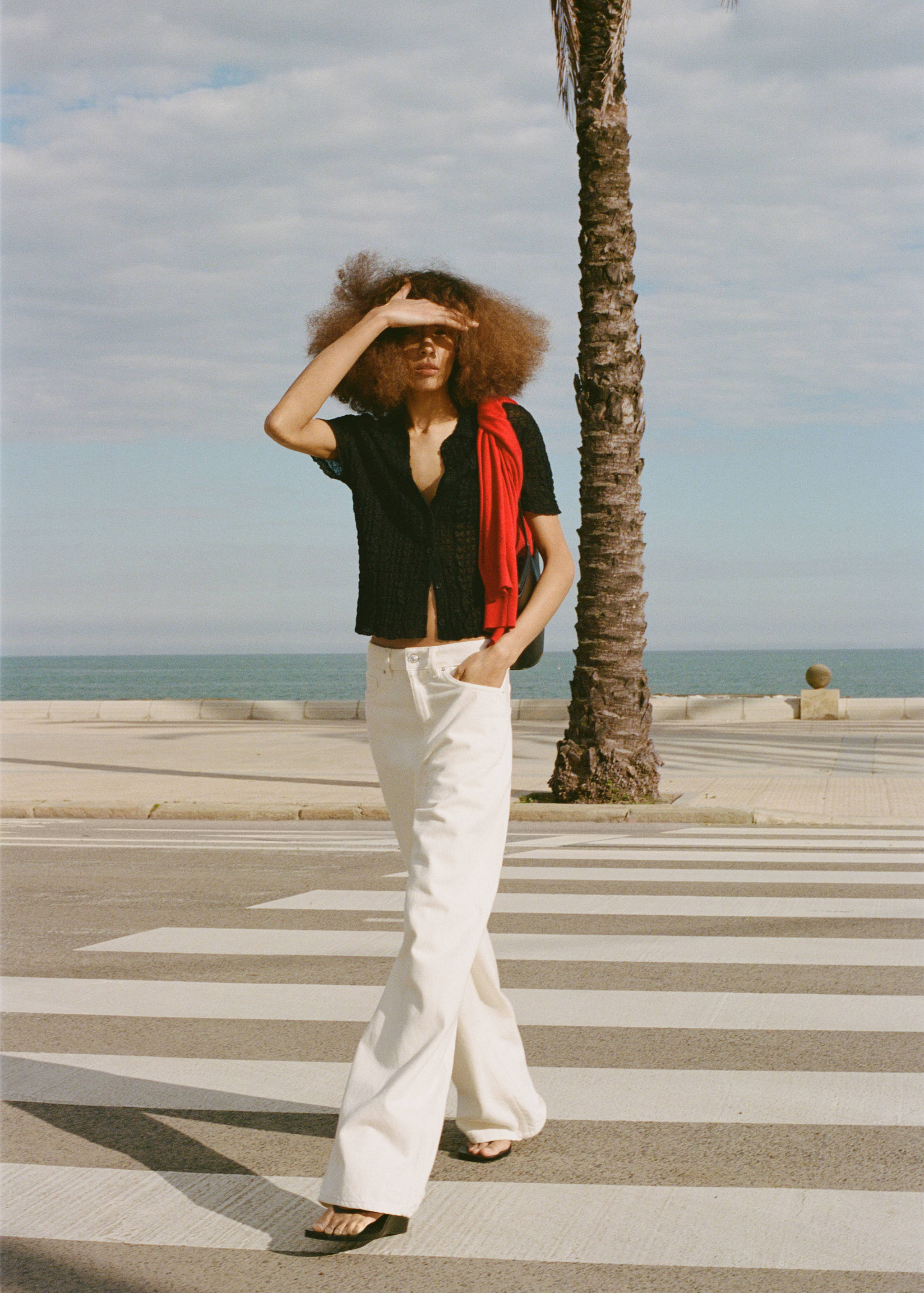 Textured polo-neck cardigan - Details of the article 7