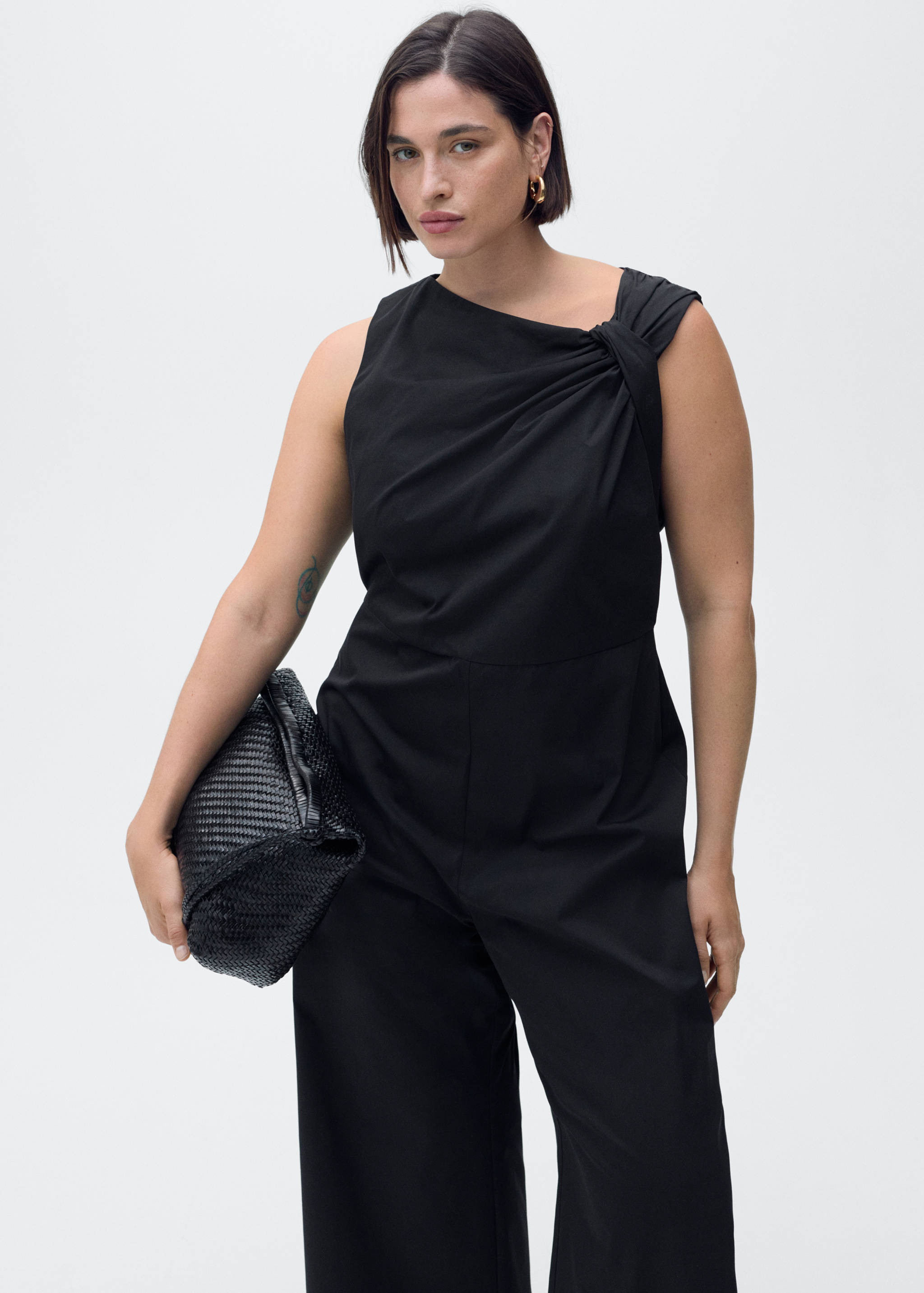 Lange culotte-jumpsuit met gedrapeerde hals - Detail van het artikel 5