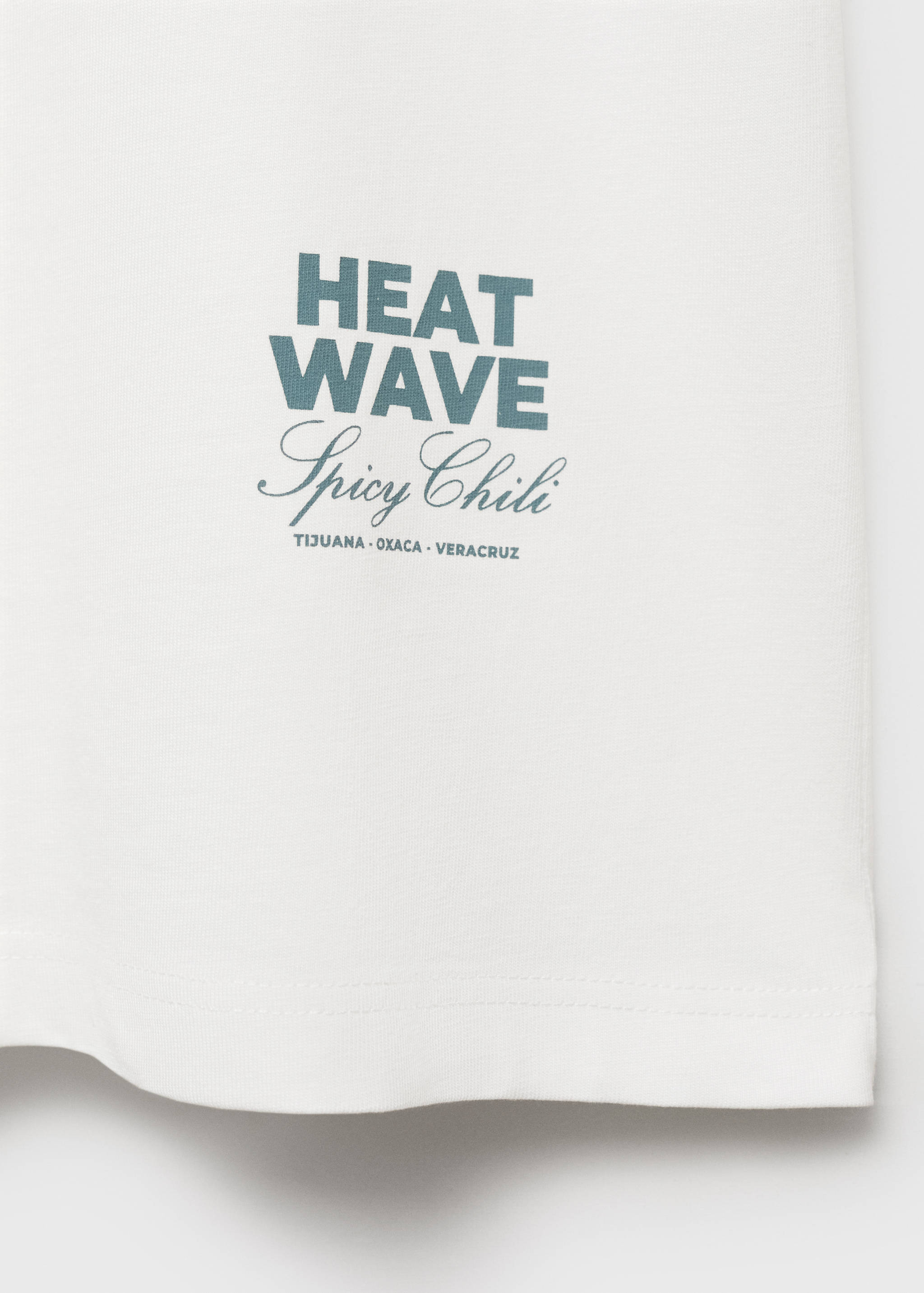 Футболка с принтом - Деталь изделия 8