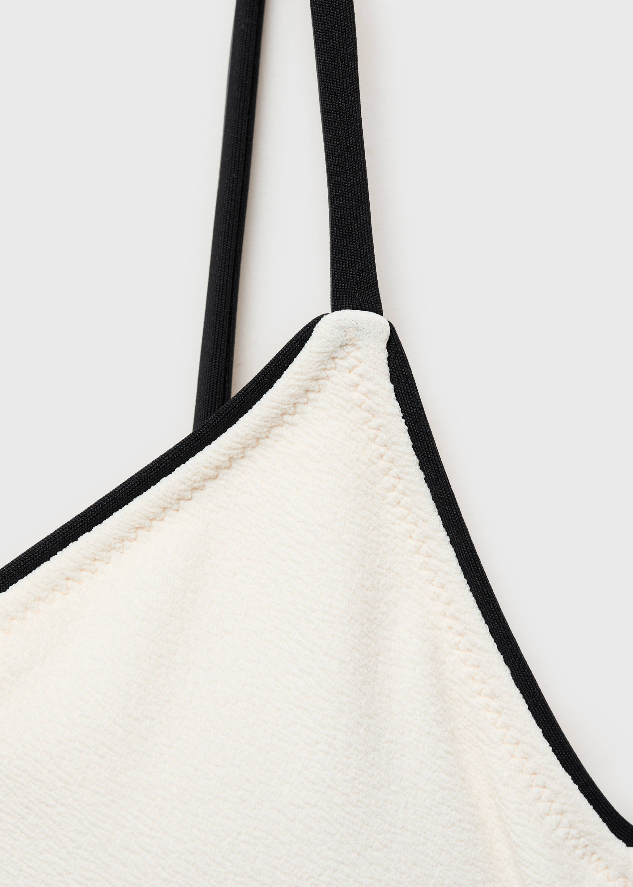Top bikini ribetes contraste - Detalle del artículo 8, Blanco. Ref: 87037686-00.