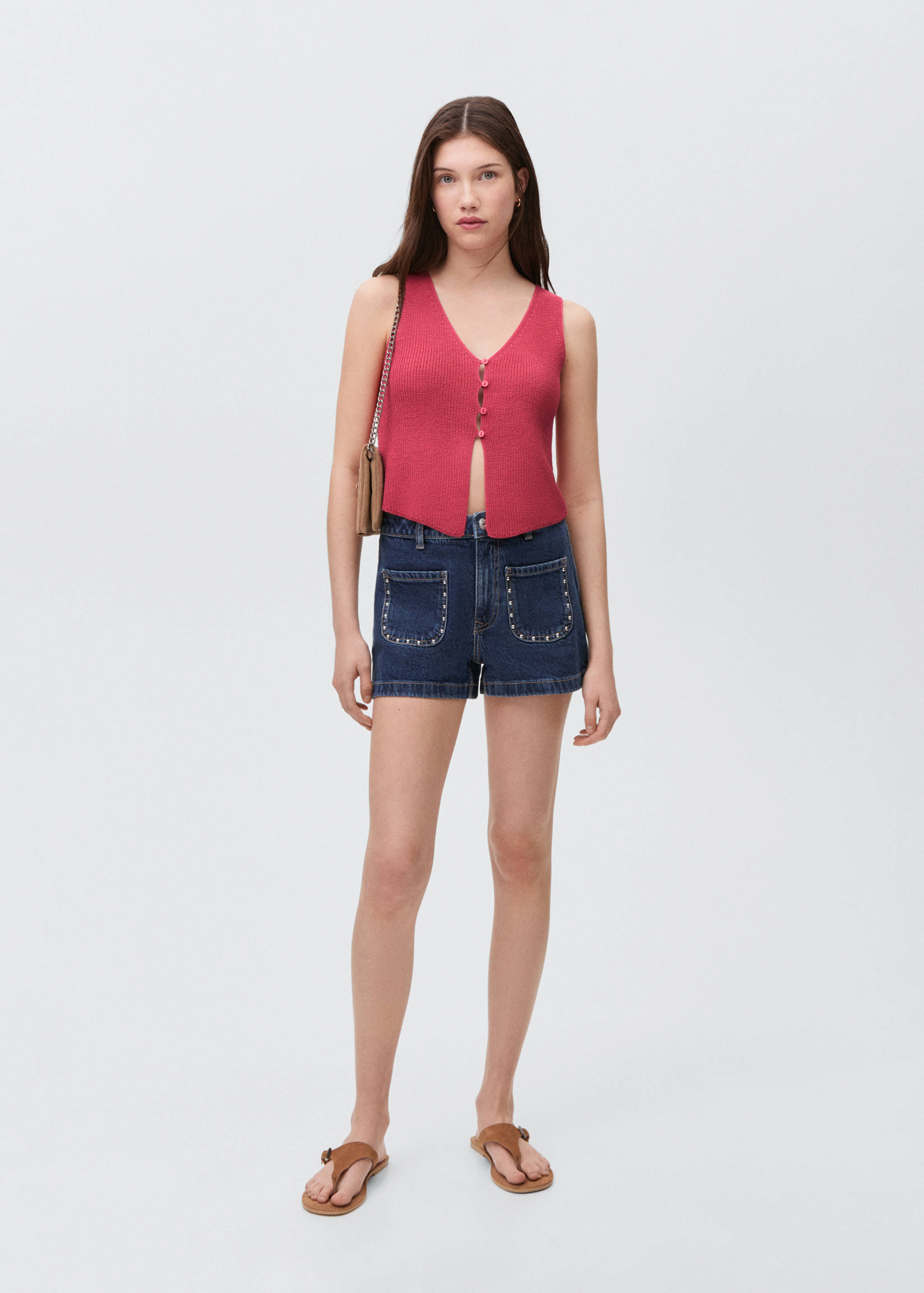 Buttoned knit top - General plane