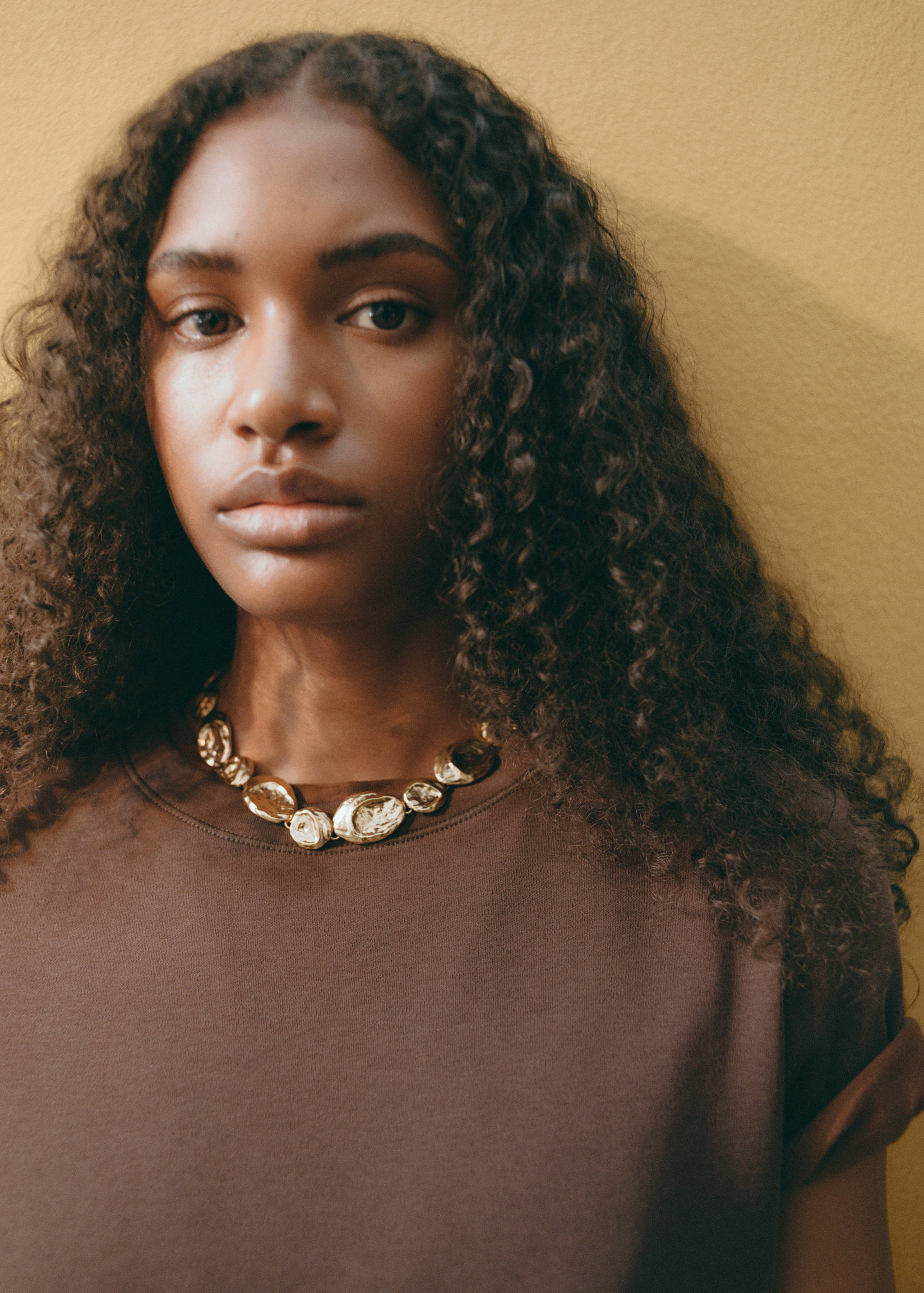 Textured coin necklace - General plane