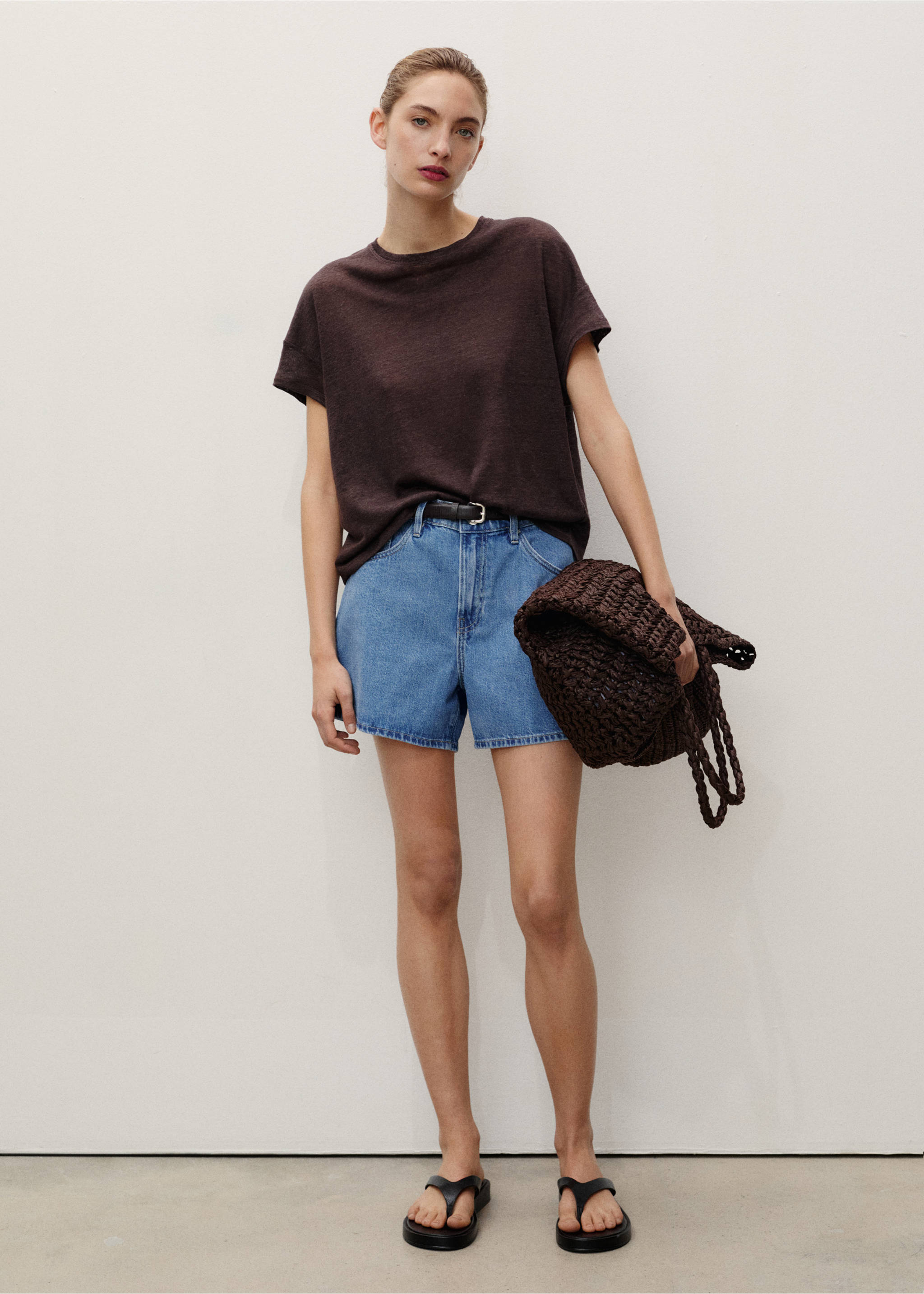 High-waisted straight-fit denim shorts - General plane, Medium Blue. Ref: 87037702-00.