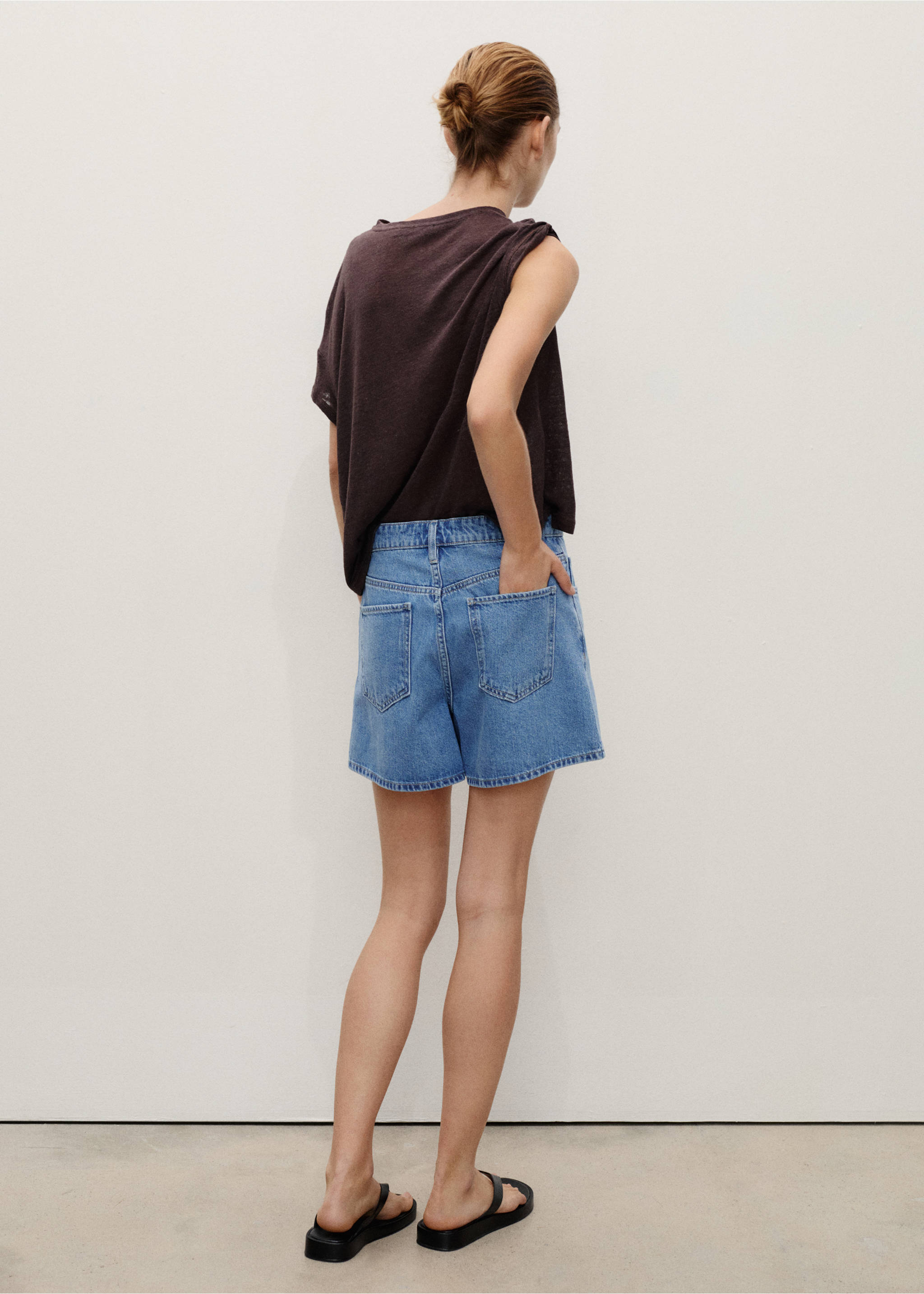 High-waisted straight-fit denim shorts - Reverse of the article, Medium Blue. Ref: 87037702-00.