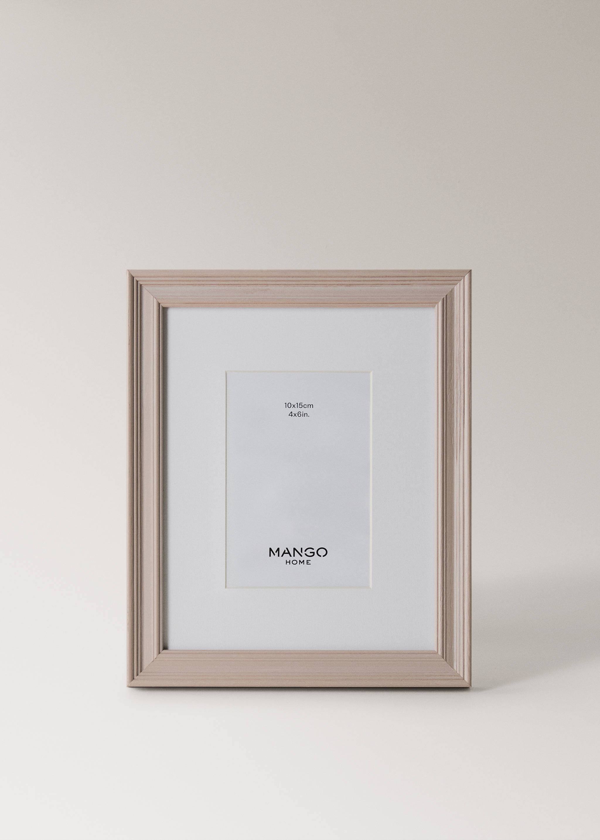 Medium wooden passe-partout frame - Article without model