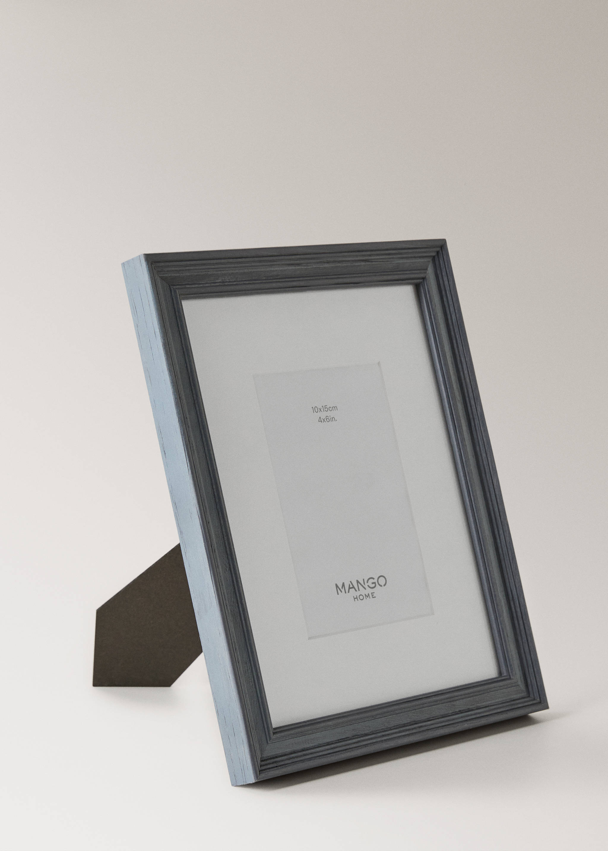 Medium wooden passe-partout frame - Details of the article 1