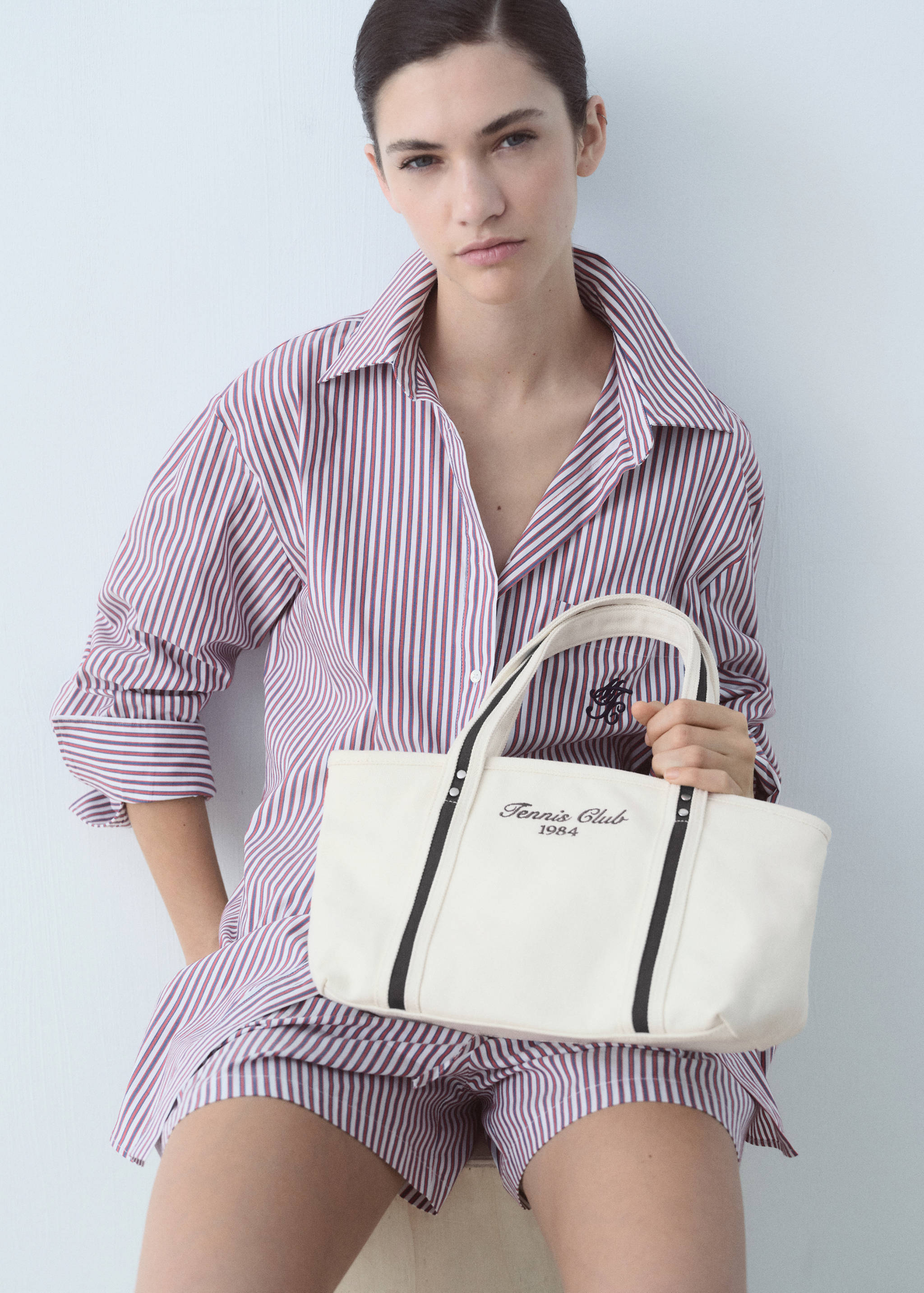 Small shopper bag with embroidered message - Details of the article 9