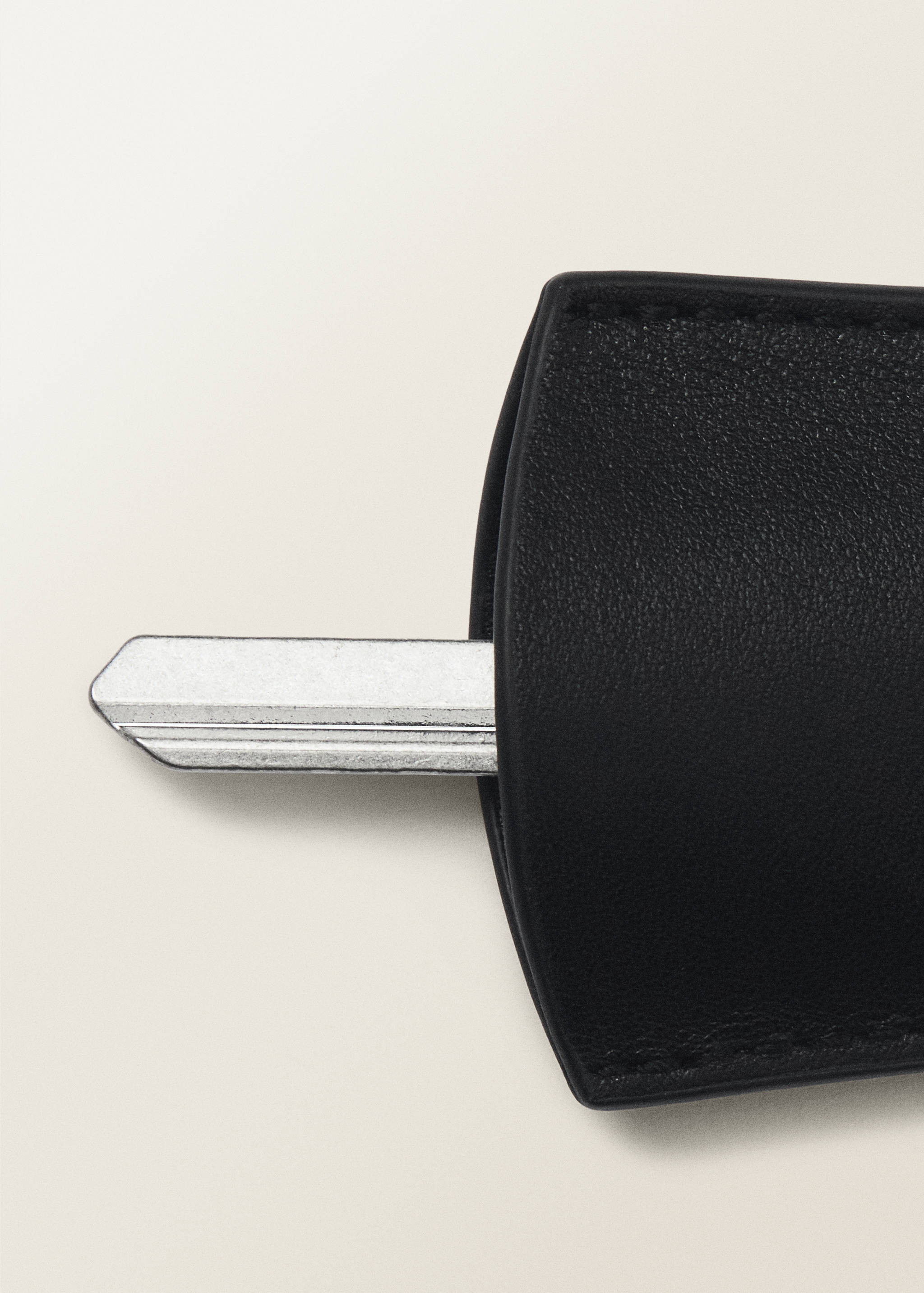 Collier porte-clés pendentif en cuir - Détail de l'article 1