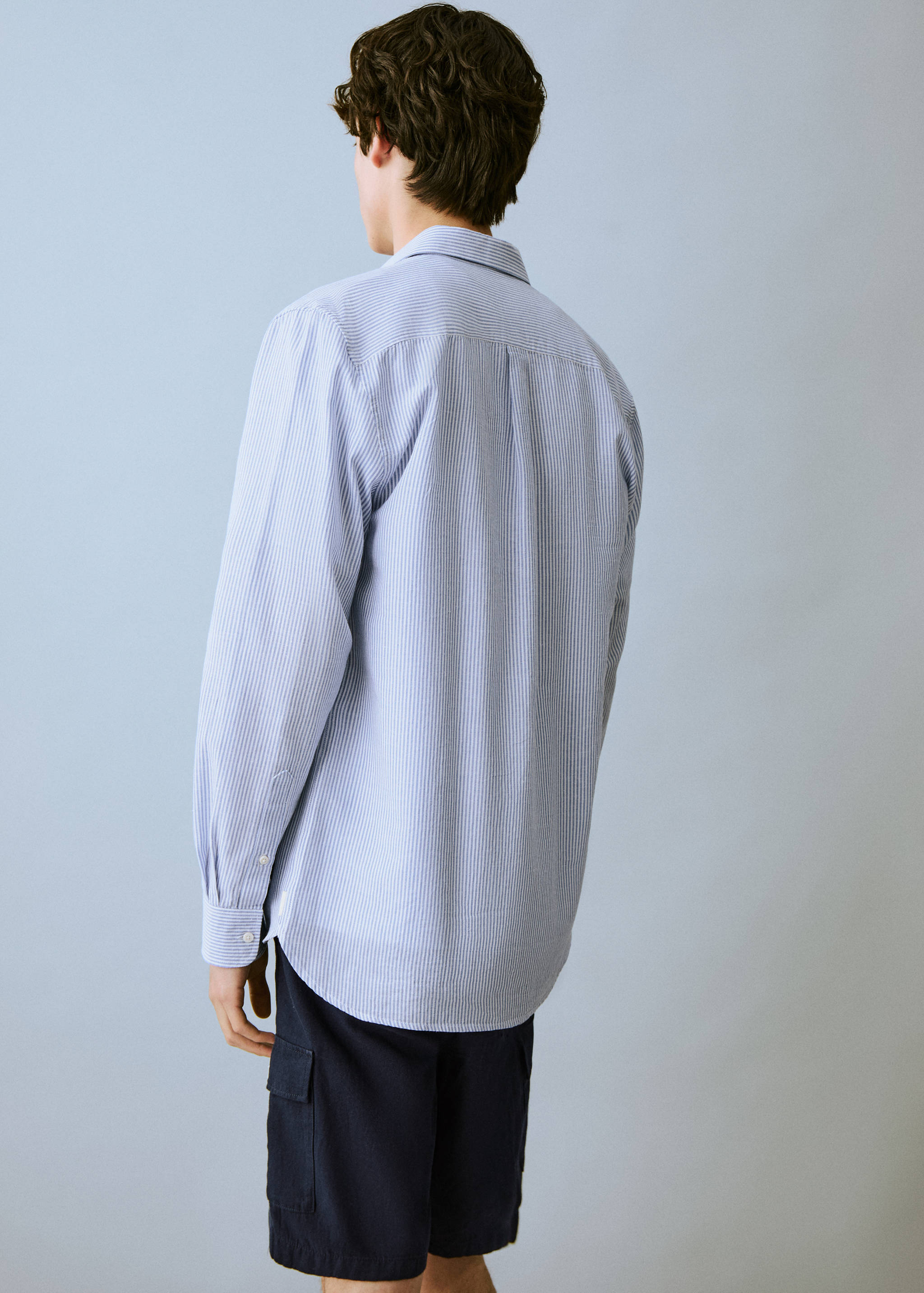 Linen oxford shirt - Reverse of the article
