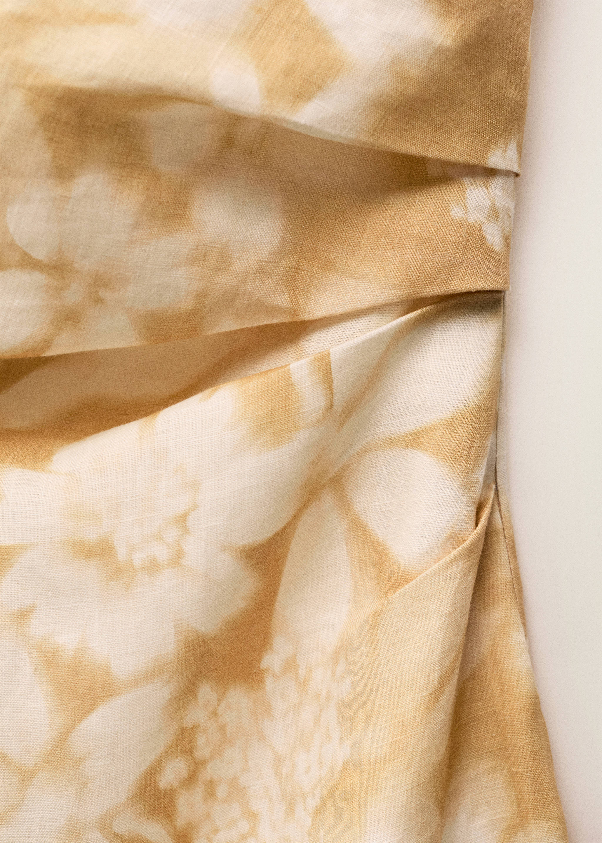 Vestido assimétrico de linho às flores - Pormenor do artigo 8