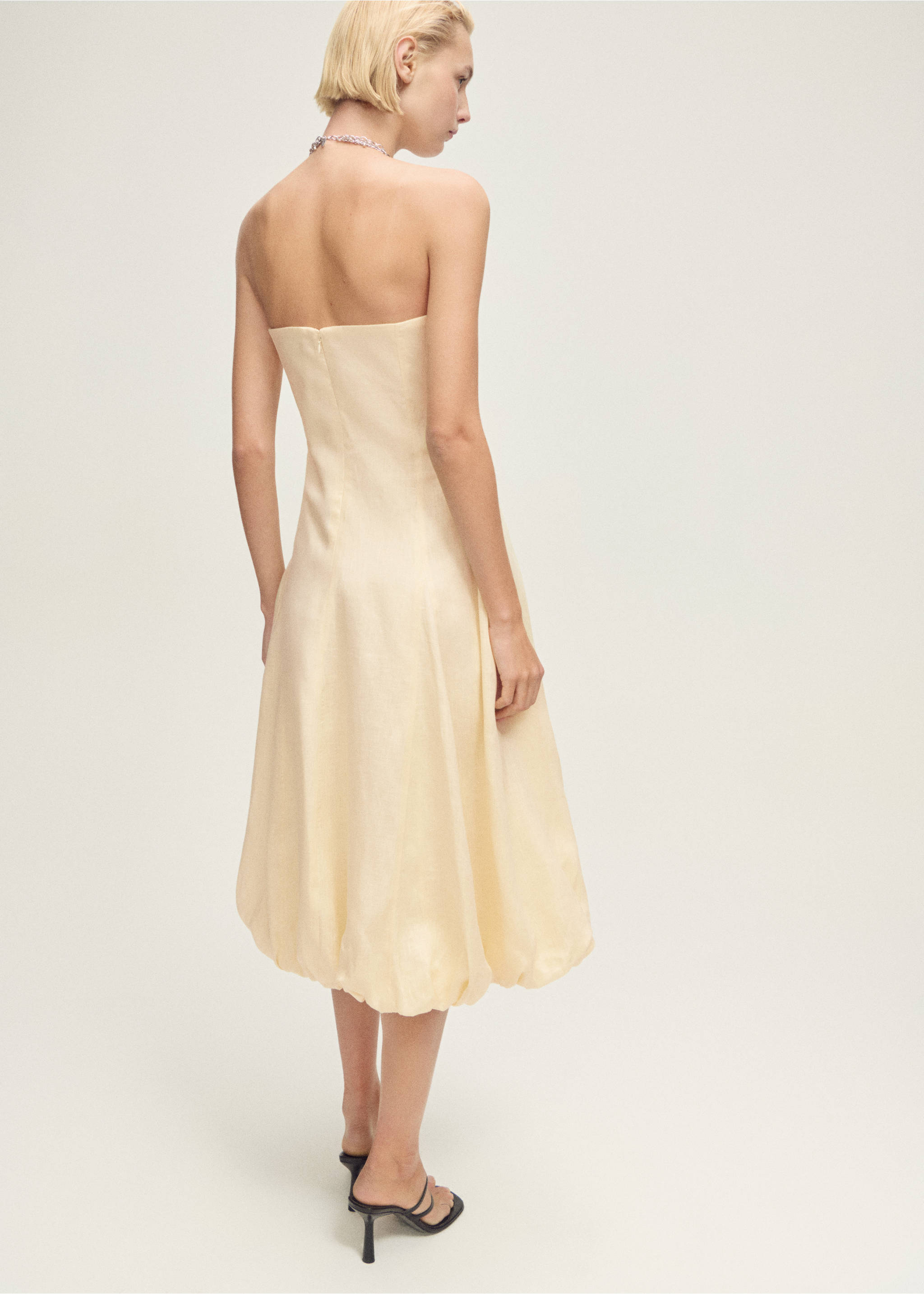 Linen dress with puffed hem - Reverse of the article, Pastel Yellow. Ref: 87037903-00.