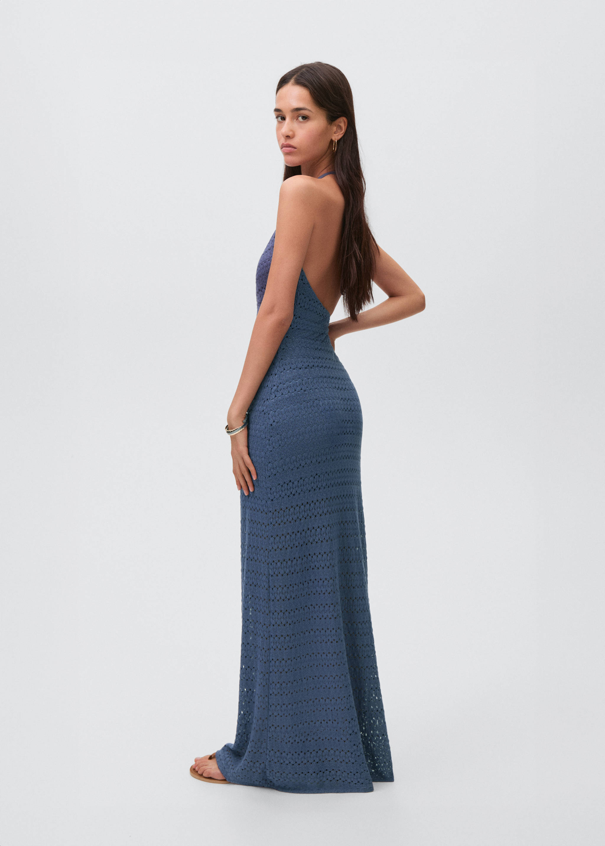 Halter-neck knitted dress with lace pattern - Reverse of the article