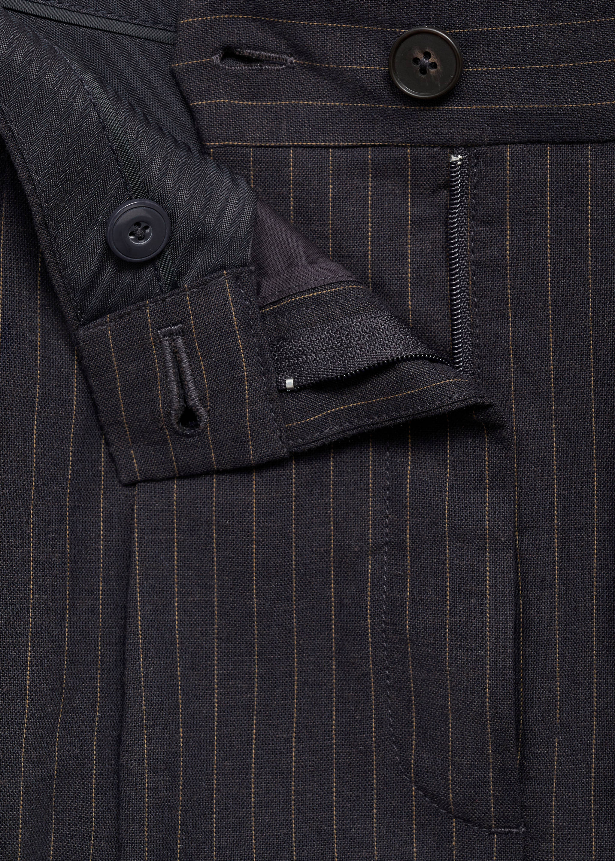 Calças de fato retas com mistura de linho - Pormenor do artigo 8