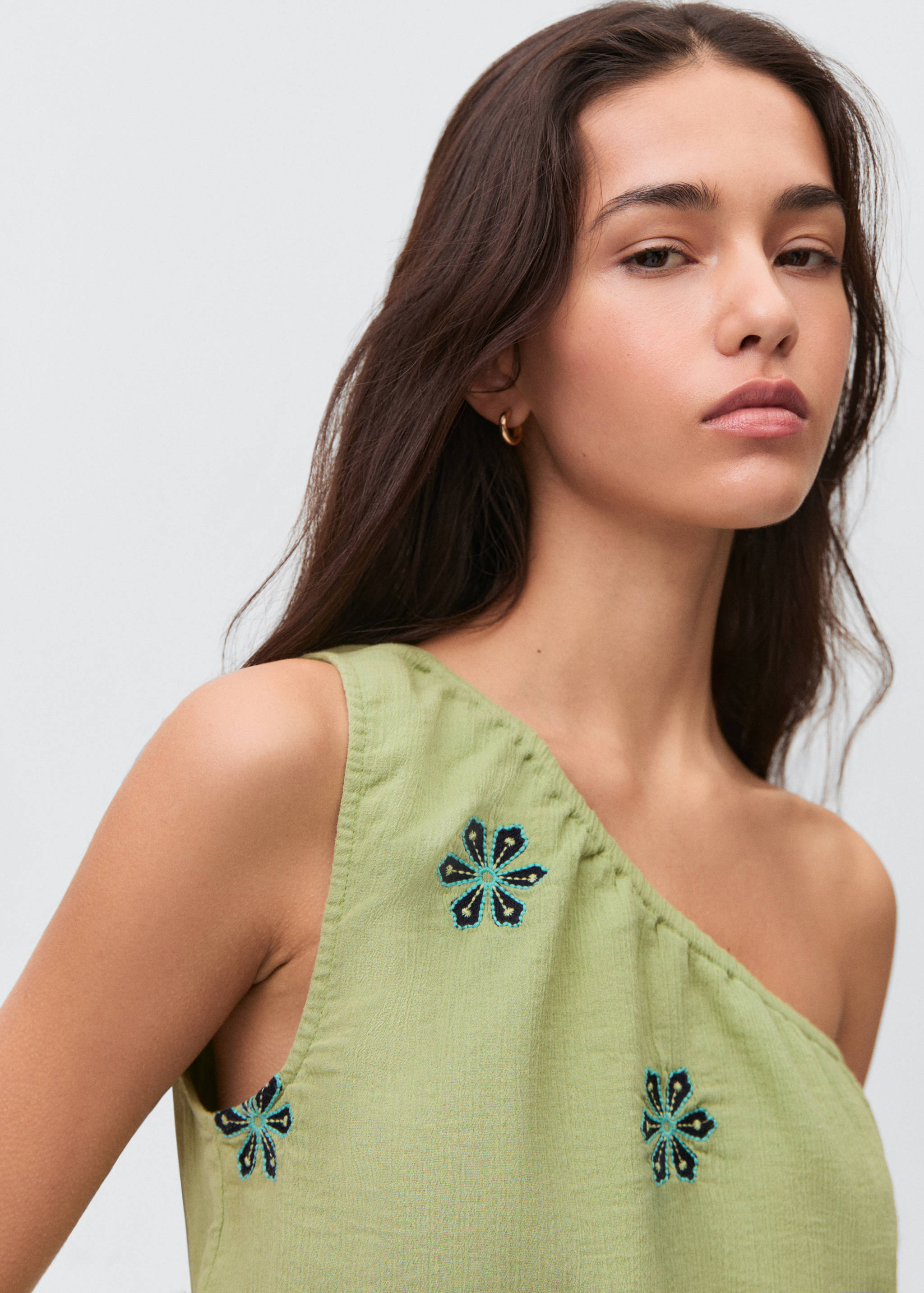 Asymmetrical embroidered top - Details of the article 1
