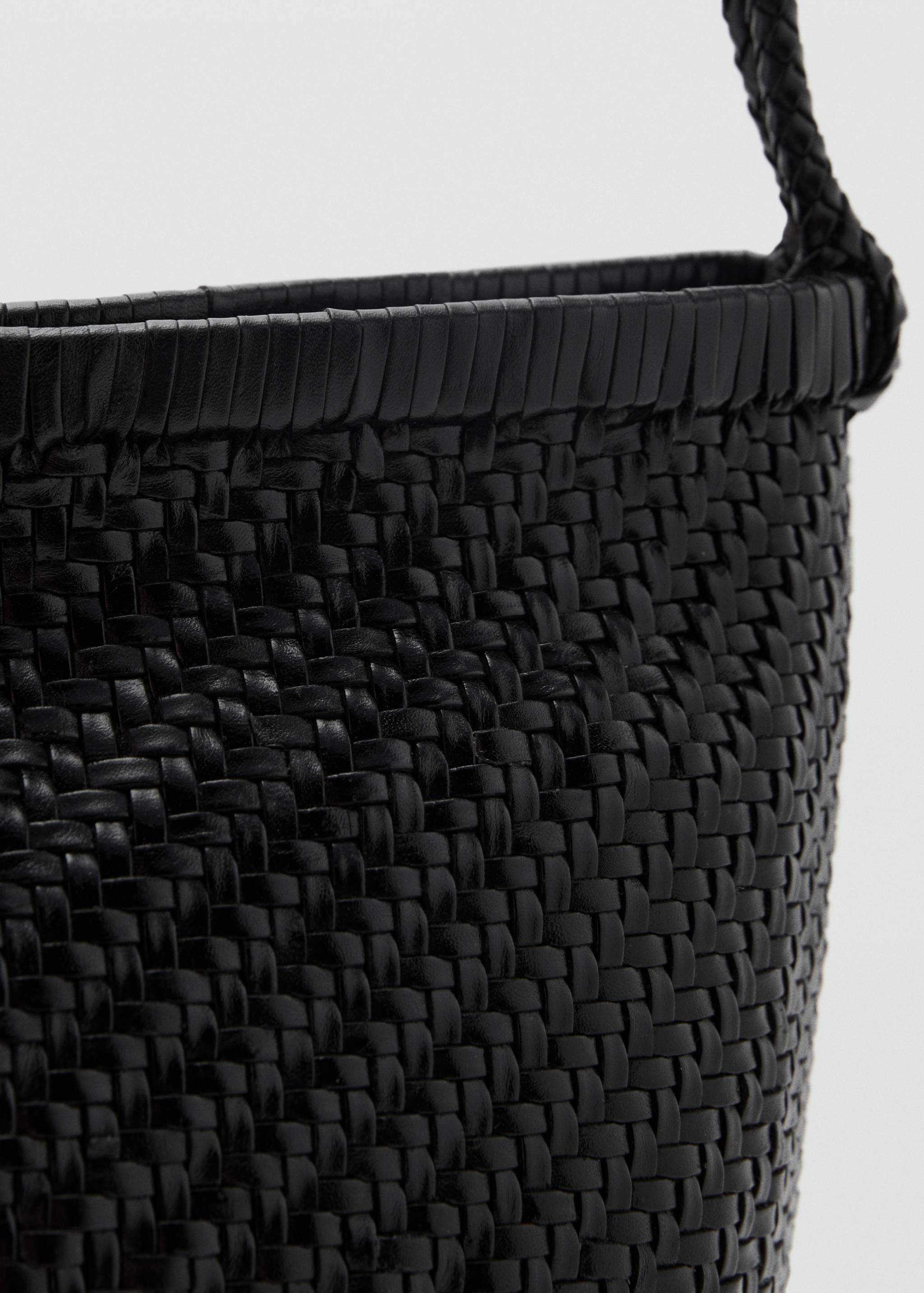 Bolso hombro mediano piel trenzado - Detalle del artículo 2