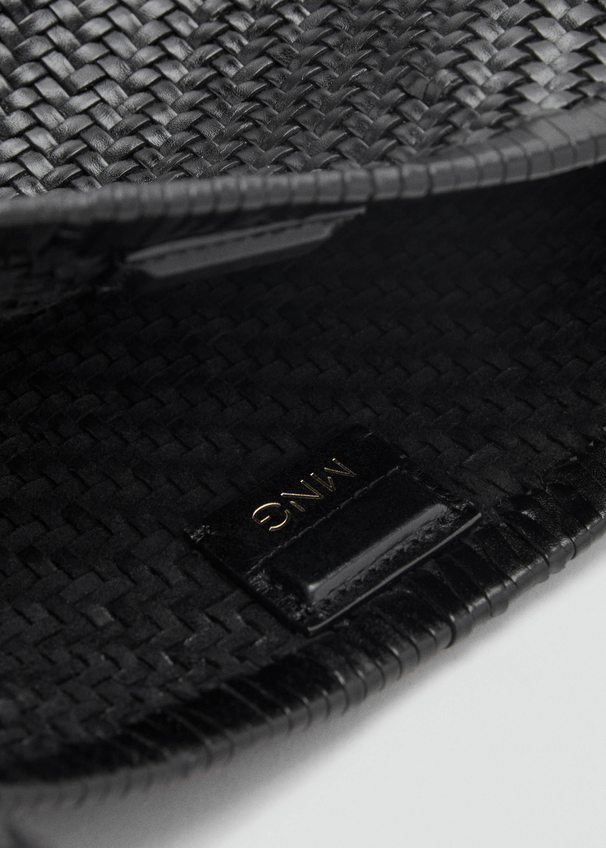 Bolso hombro mediano piel trenzado - Detalle del artículo 3