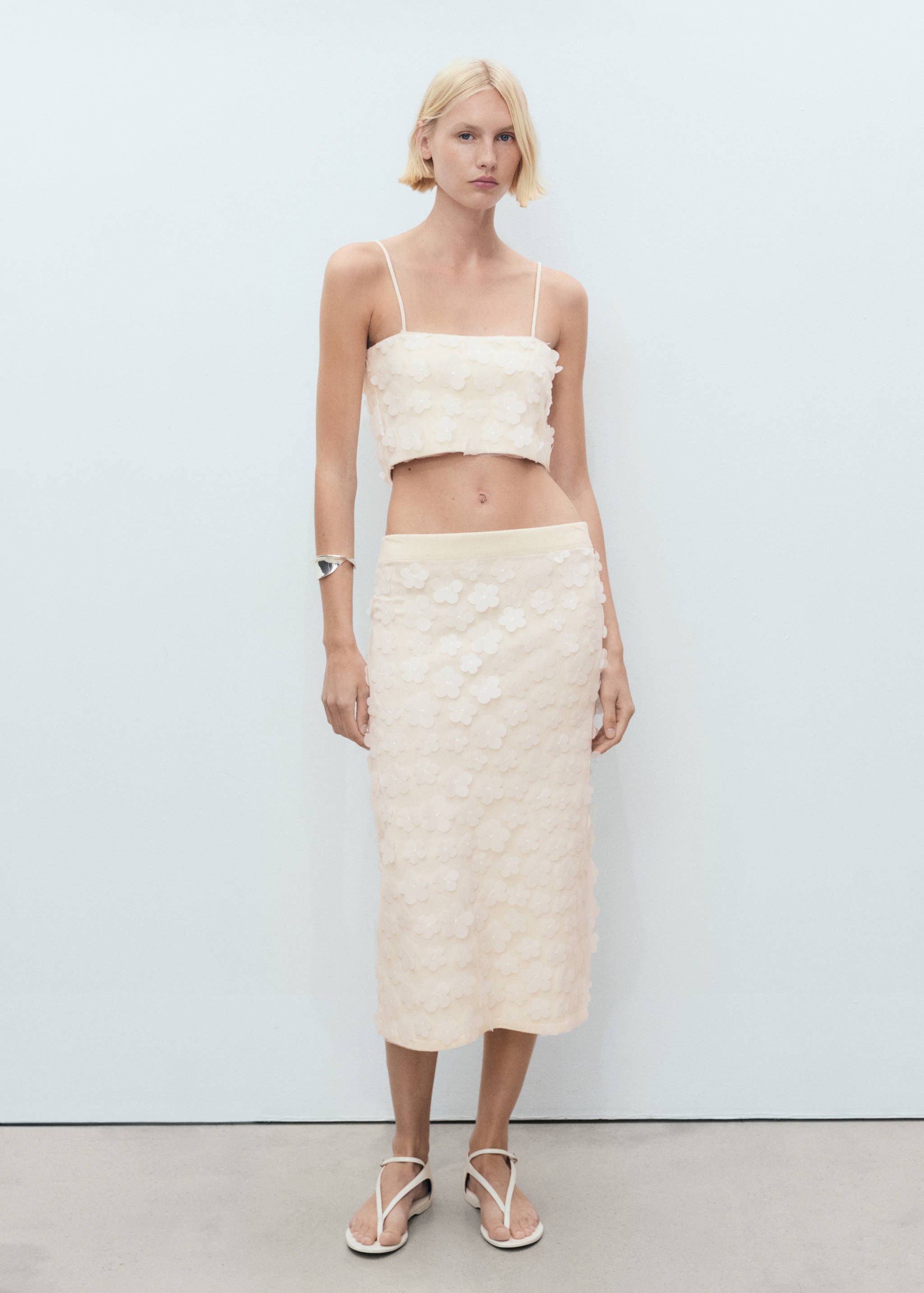 Embossed floral top - General plane