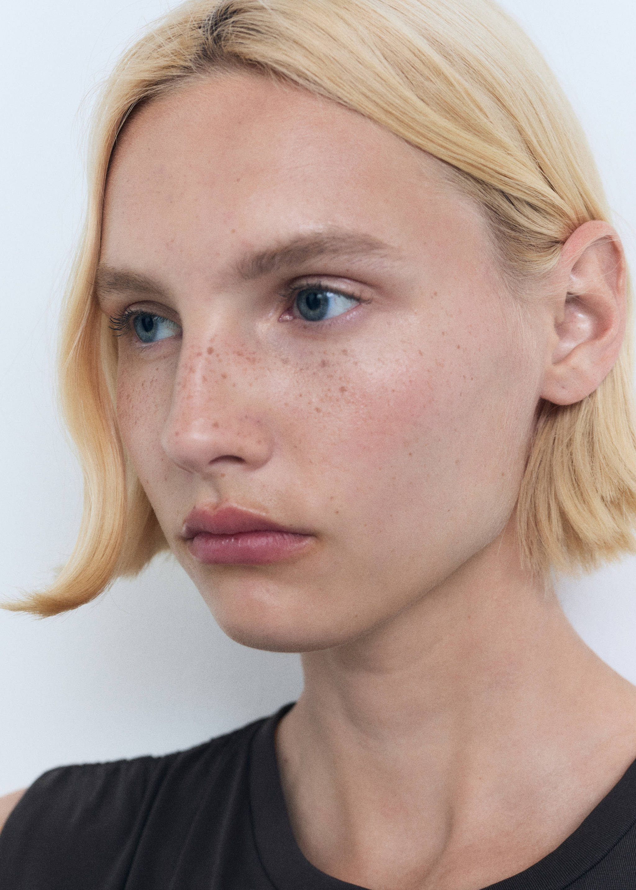 Flowy long dress - Details of the article 1