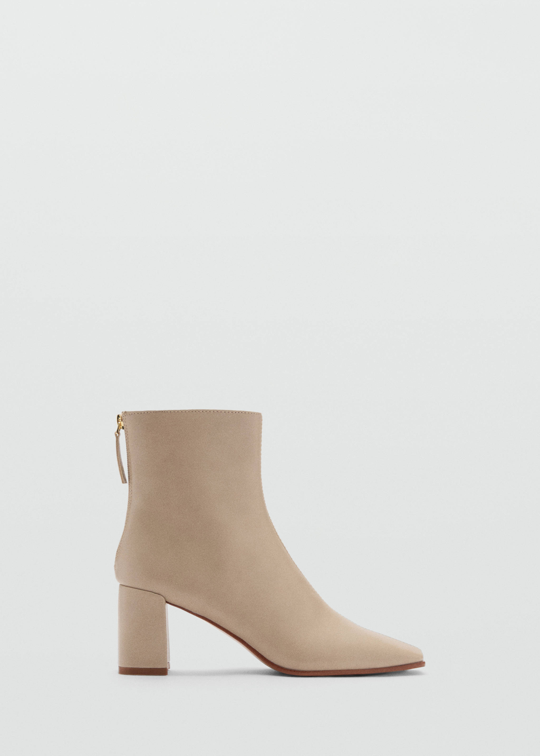 Block ankle boots with square toe - Article without model
