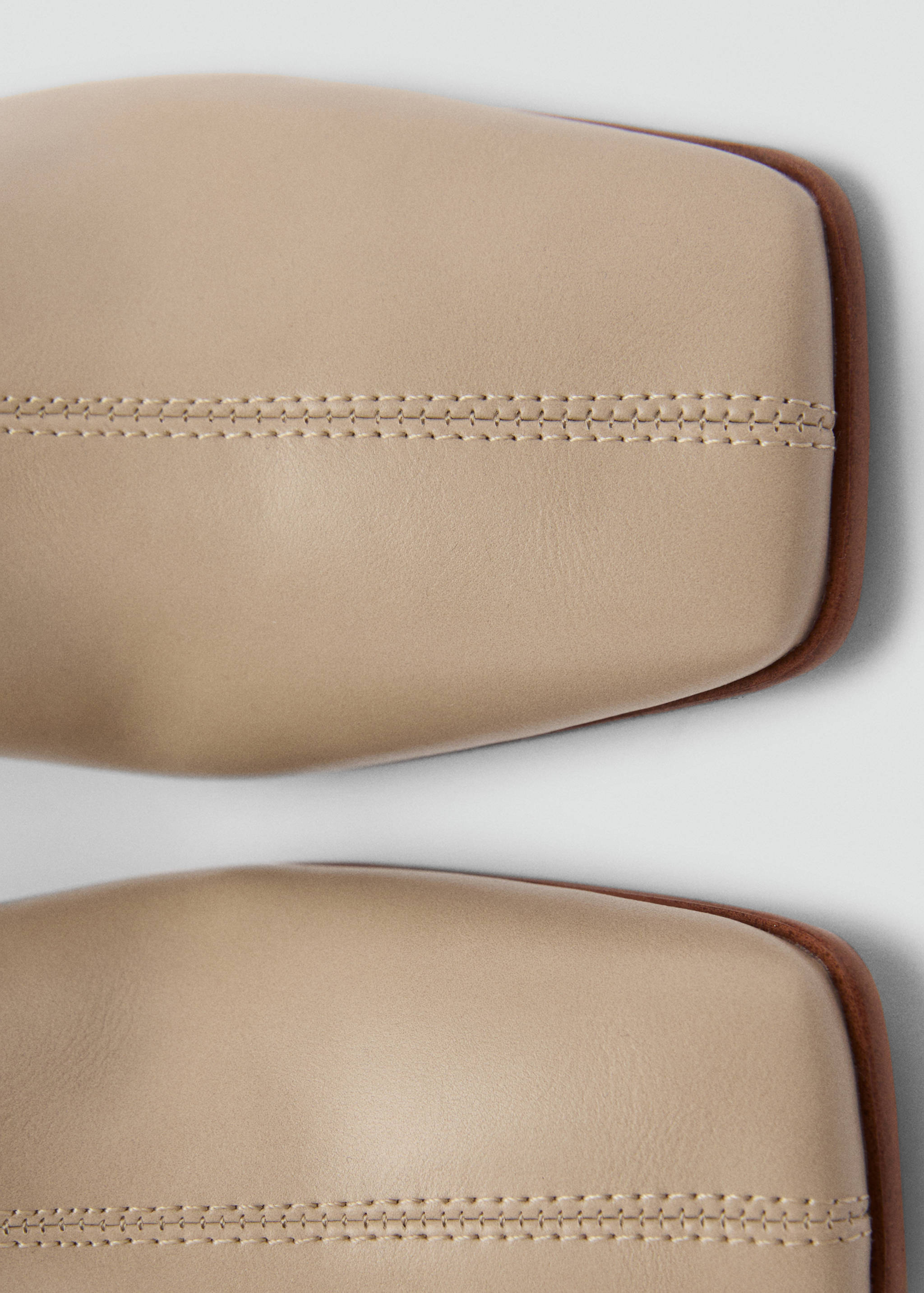 Block ankle boots with square toe - Details of the article 2