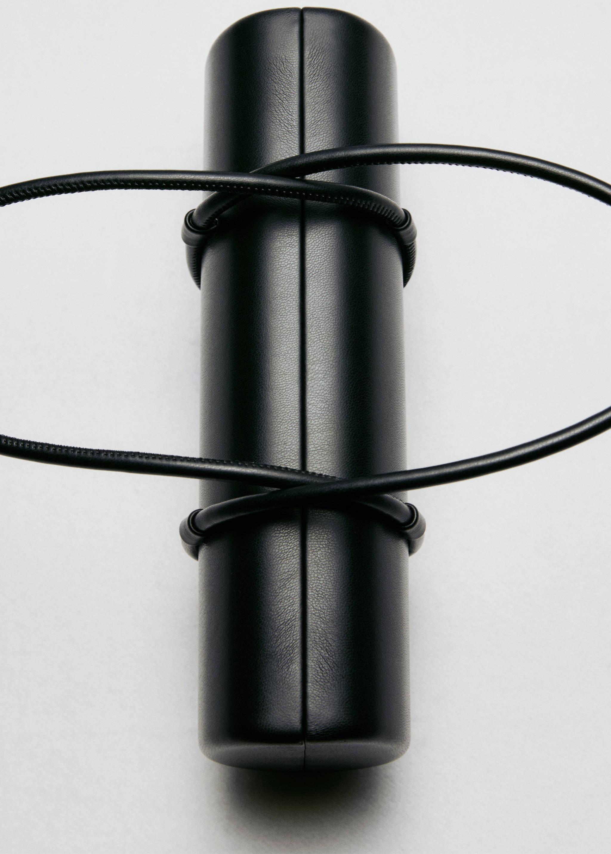 حقيبة كلاتش بمقبض مزدوج - تفاصيل المنتج 7