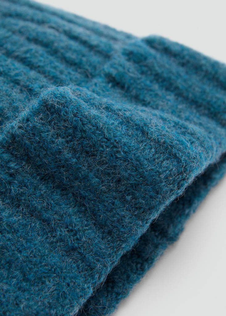 Ribbed knit beanie — Blue