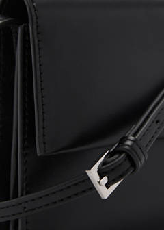 Crossbody bag with flap — Black 3