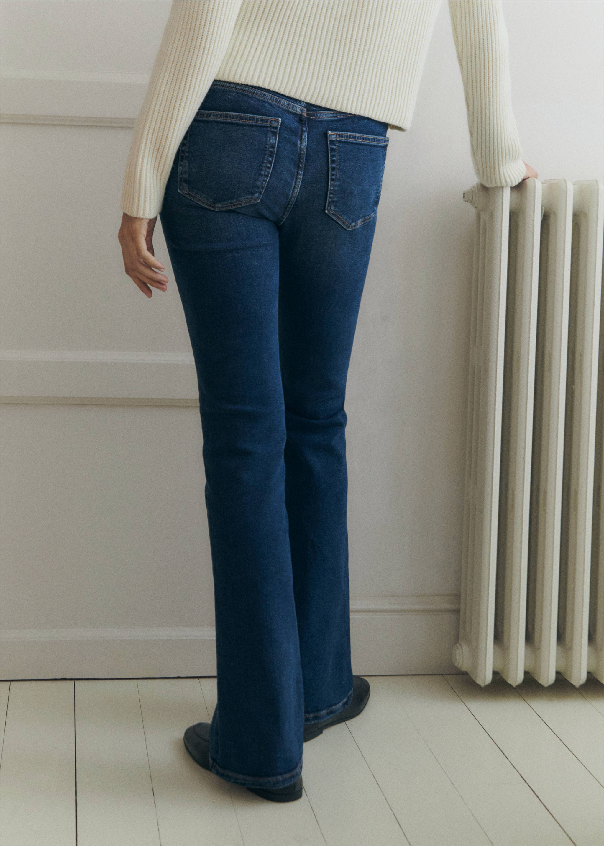 Jean de grossesse flare - Plan moyen, Bleu foncé. Ref: 87040297-00.