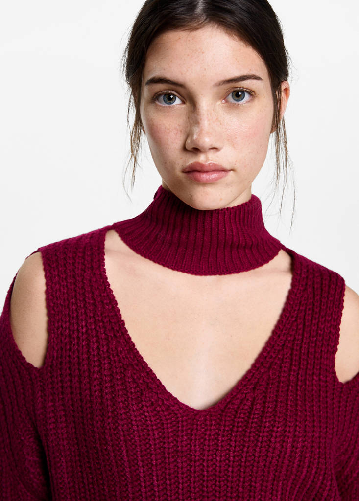 Oversized sweater with openings — Maroon
