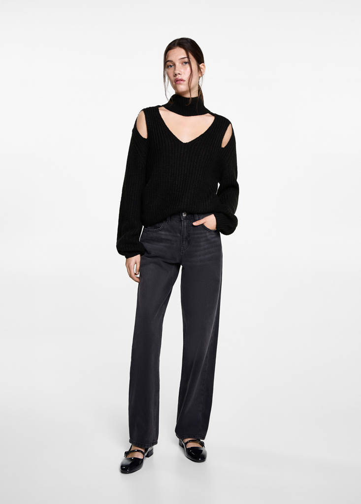 Oversized sweater with openings — Black