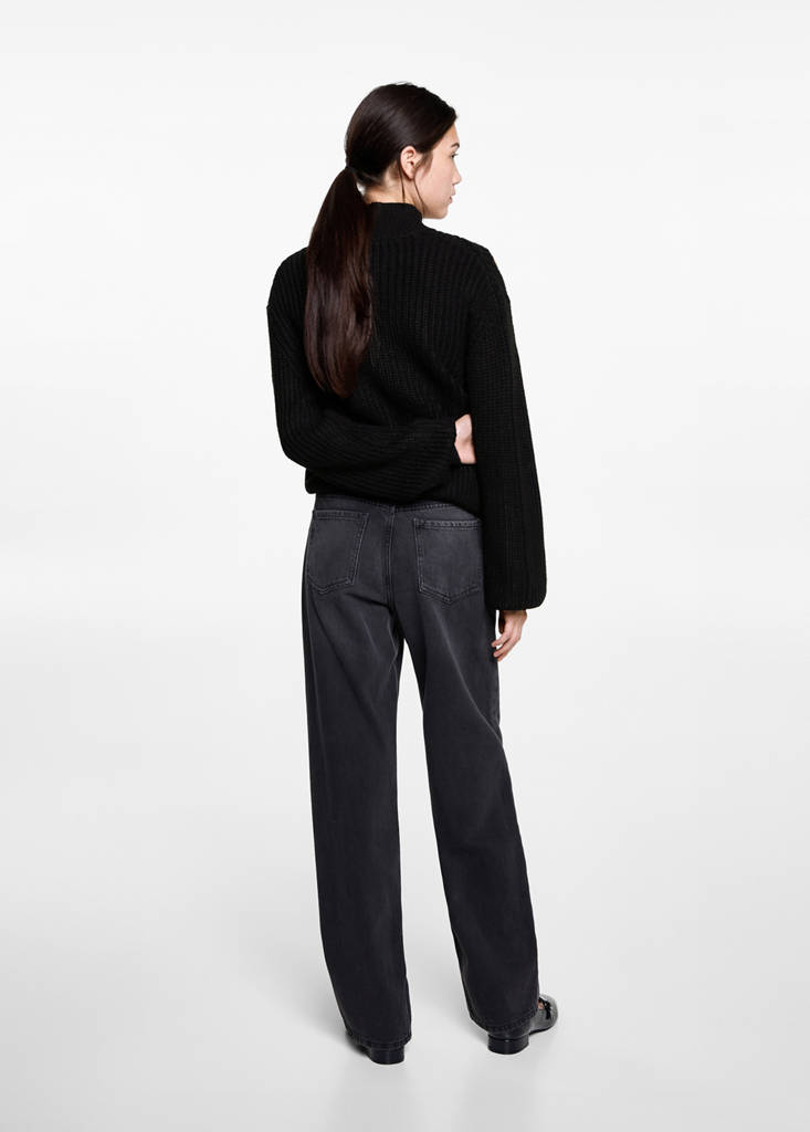Oversized sweater with openings — Black